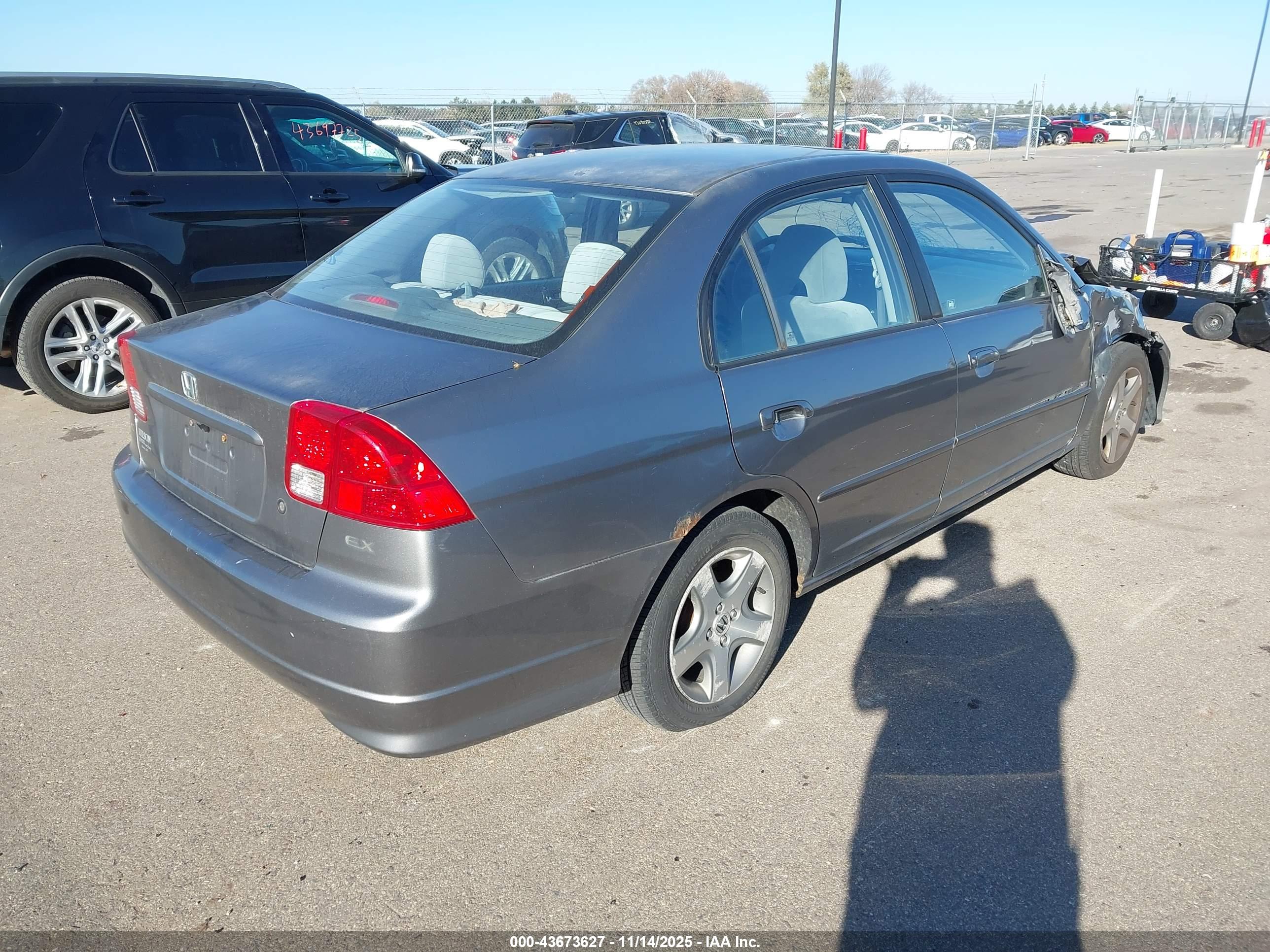 HONDA CIVIC image 4