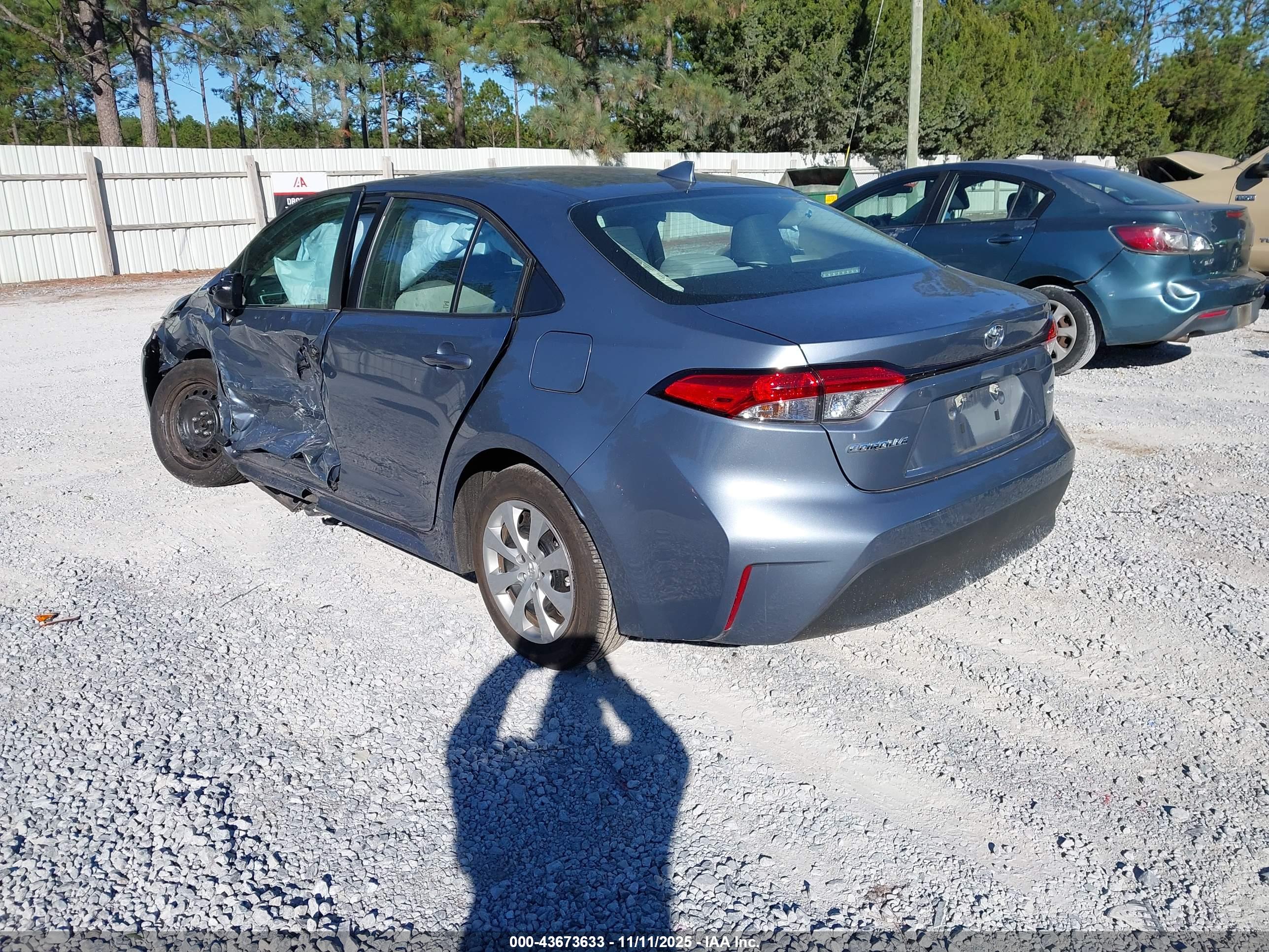 TOYOTA COROLLA image 3