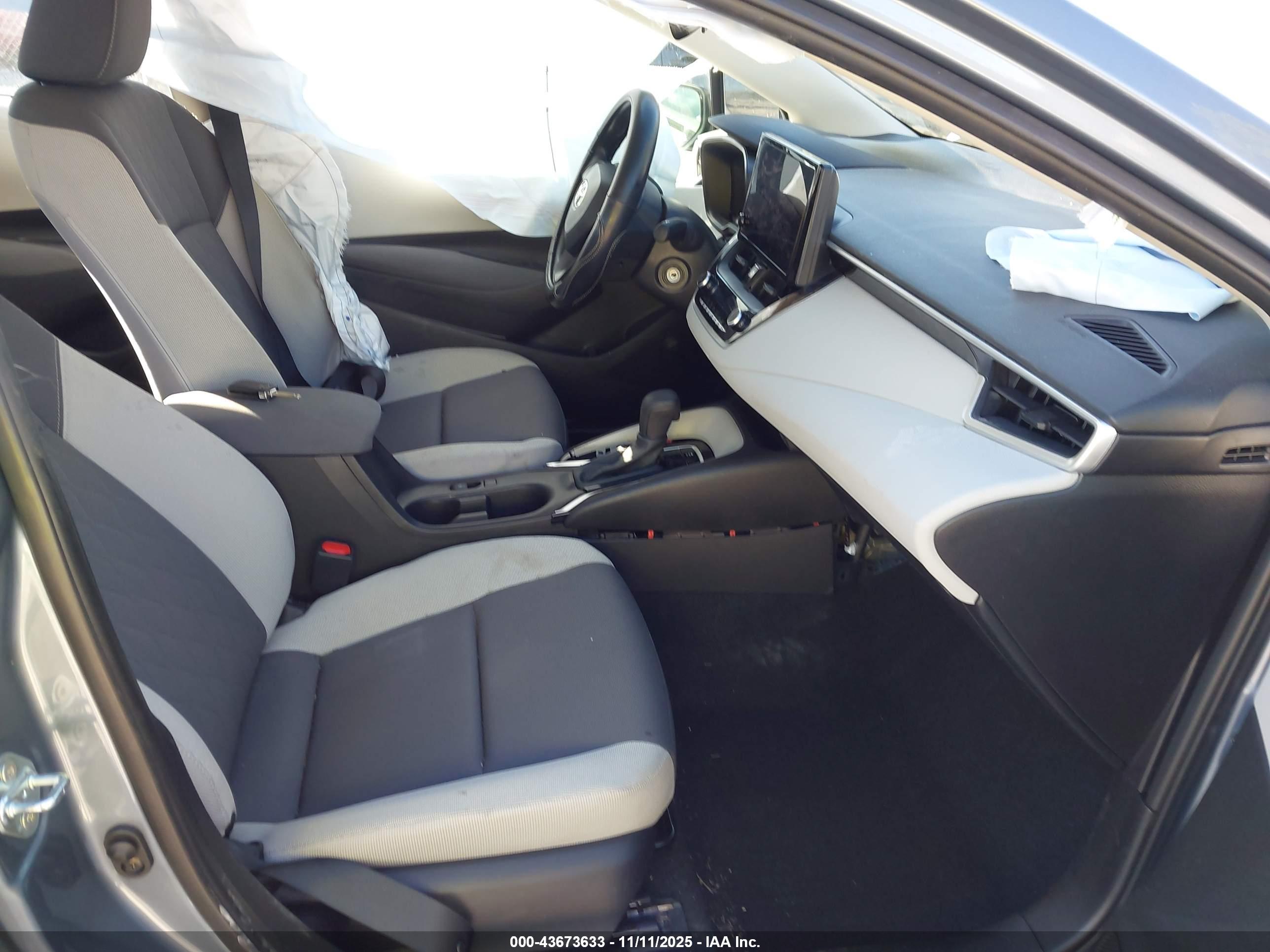 TOYOTA COROLLA image 5