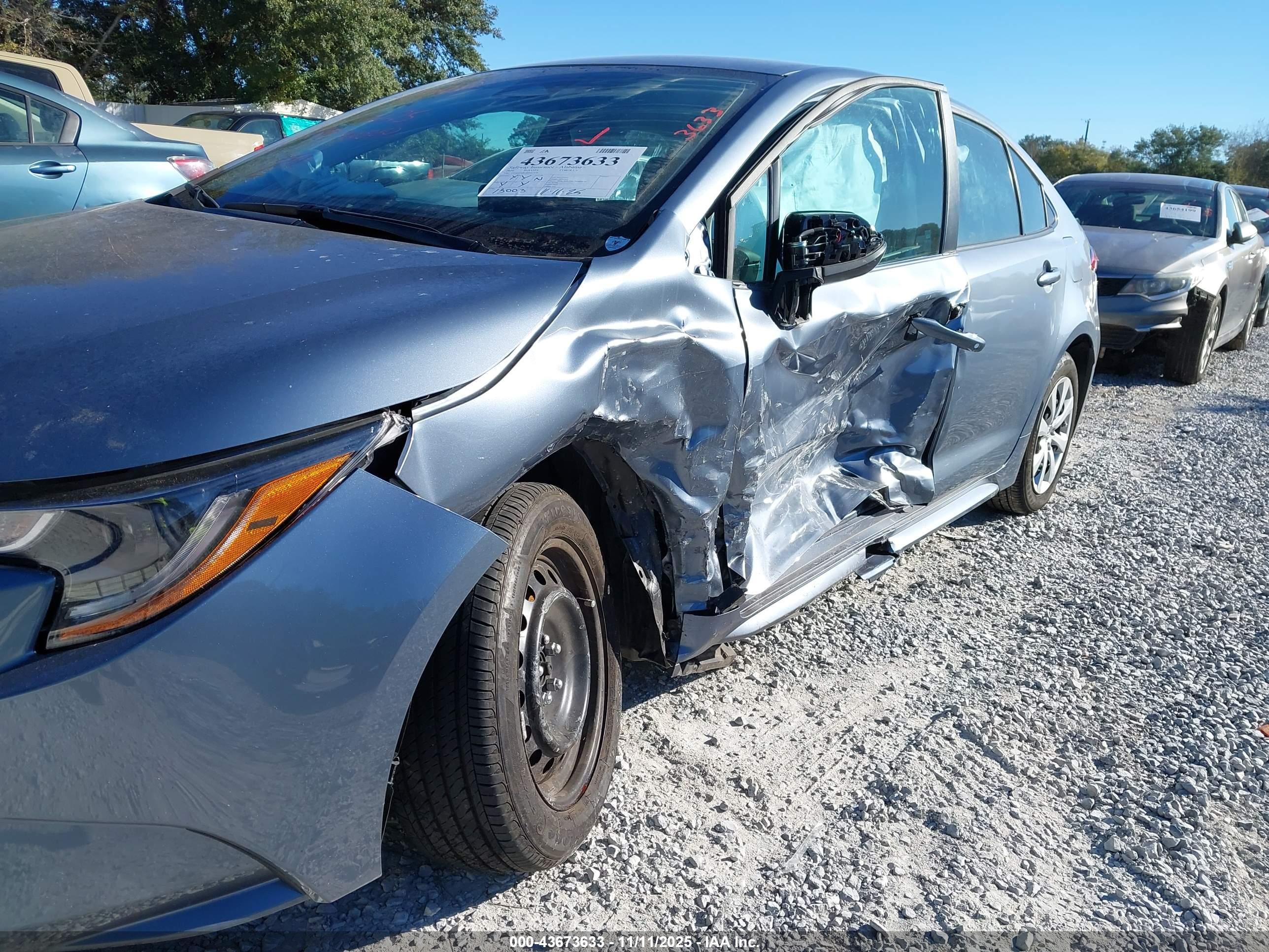 TOYOTA COROLLA image 6