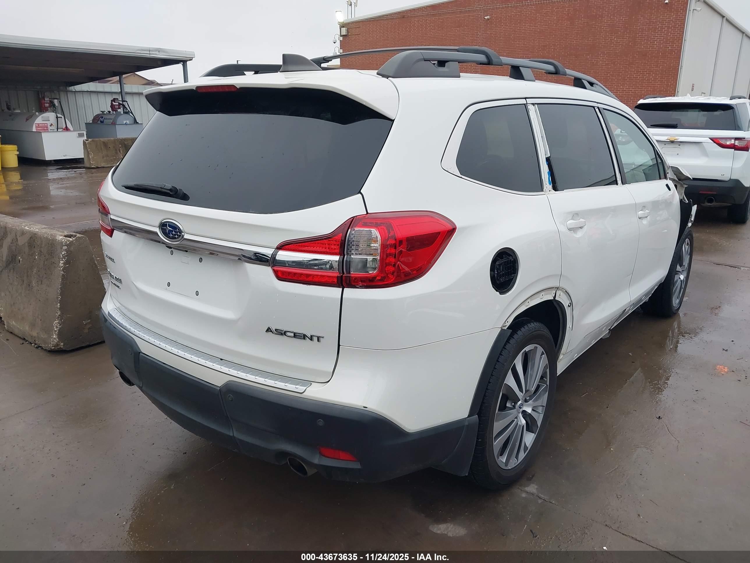 SUBARU ASCENT image 4