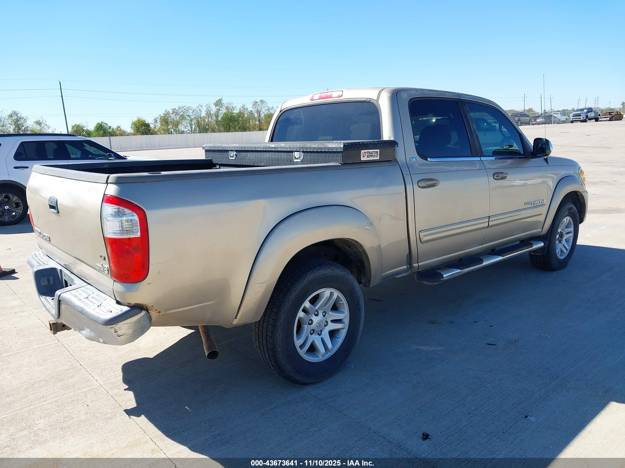 TOYOTA TUNDRA image 4