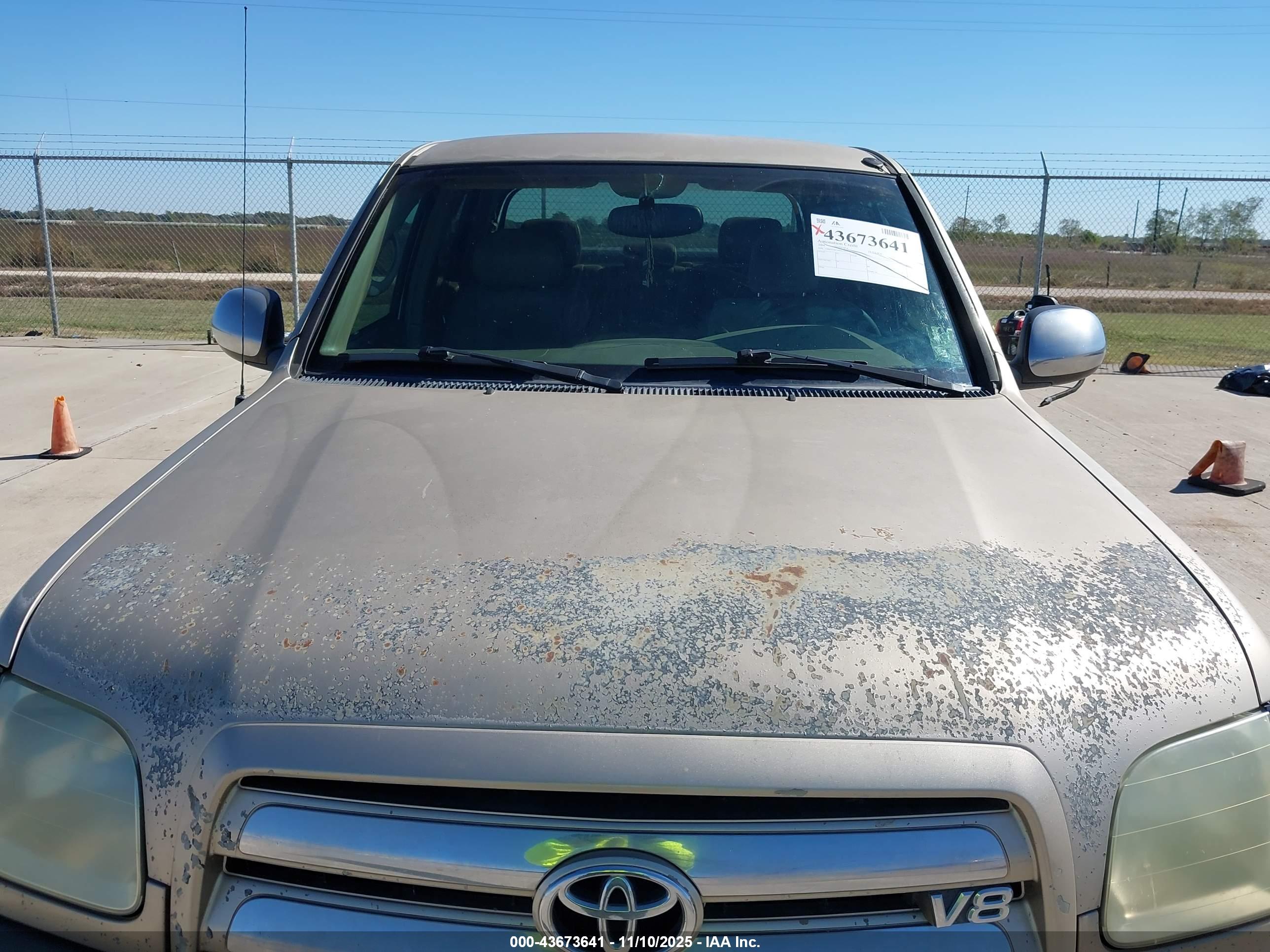 TOYOTA TUNDRA image 6
