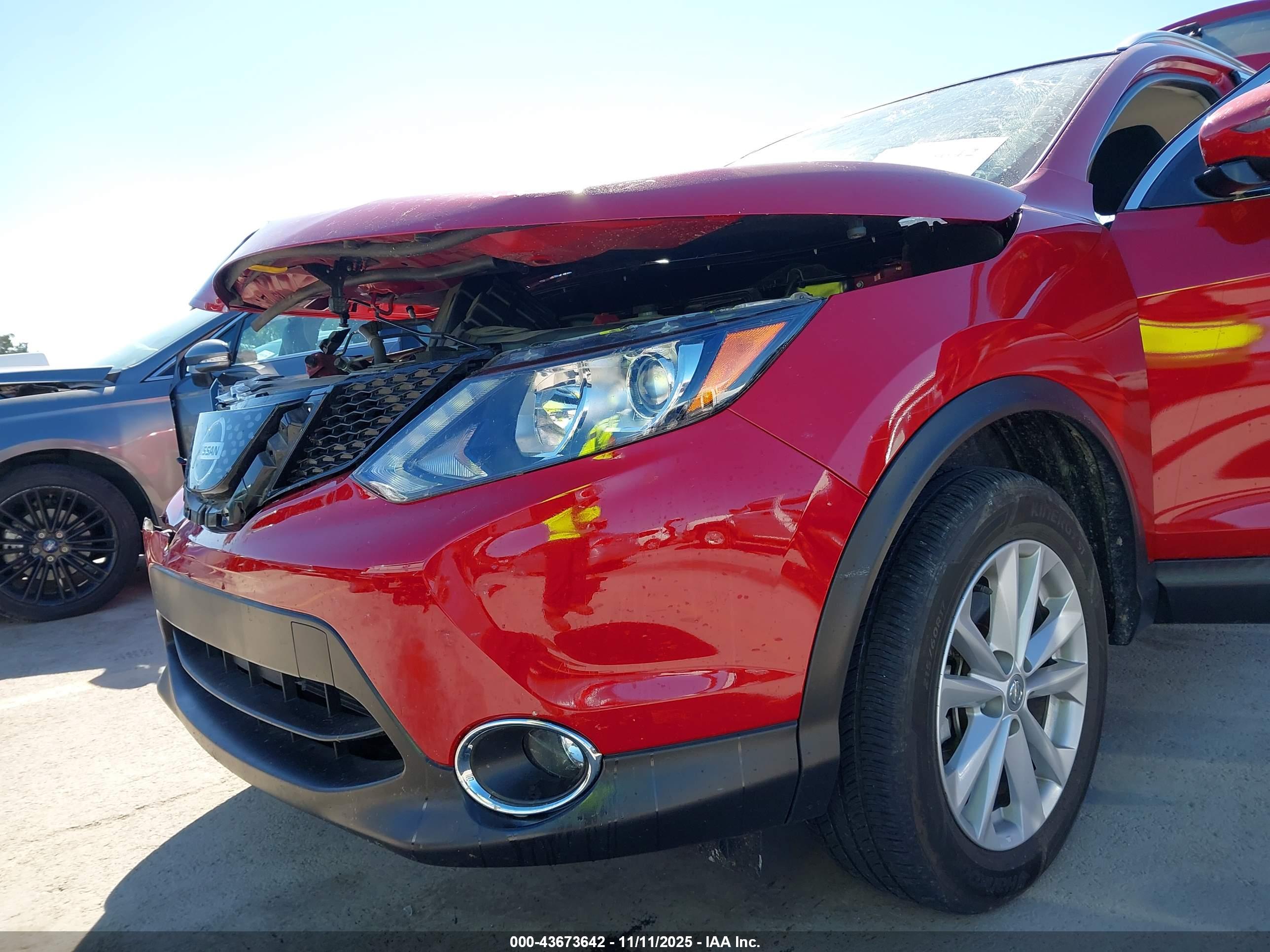 NISSAN ROGUE image 6