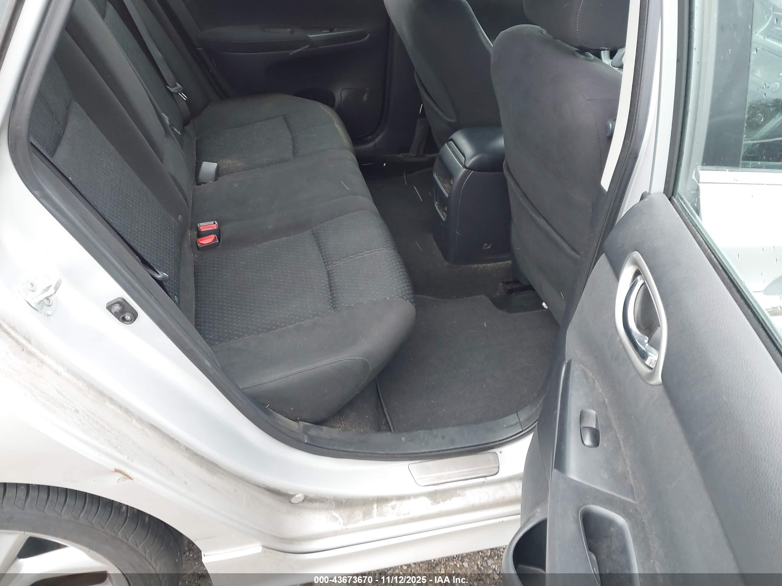 NISSAN SENTRA image 8