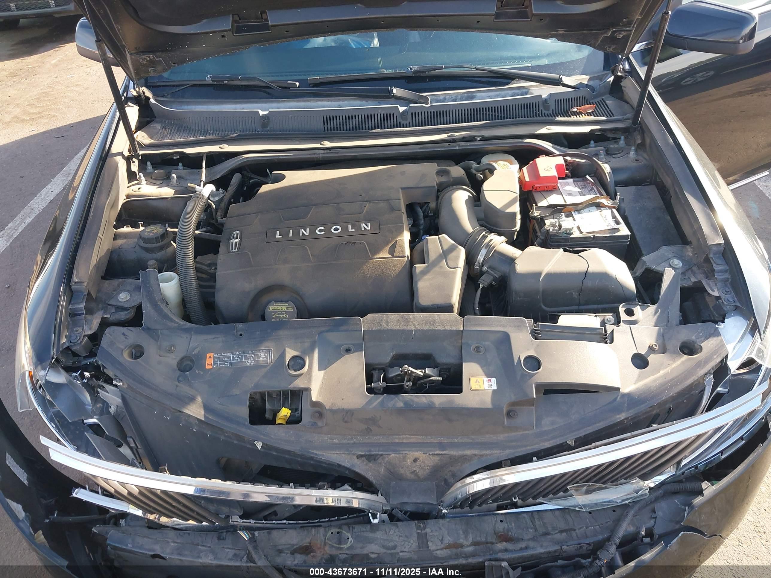 LINCOLN MKS image 10