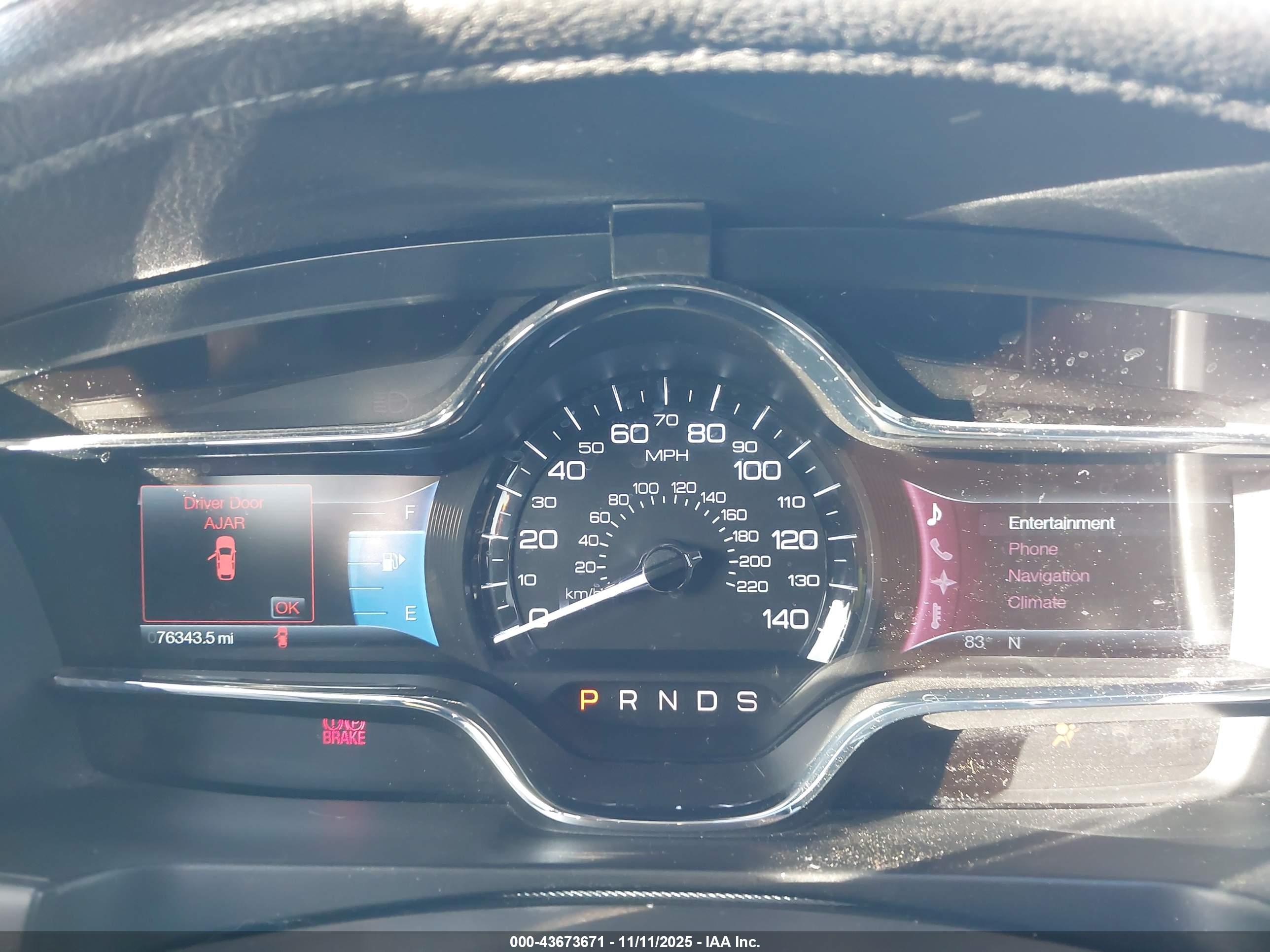LINCOLN MKS image 7