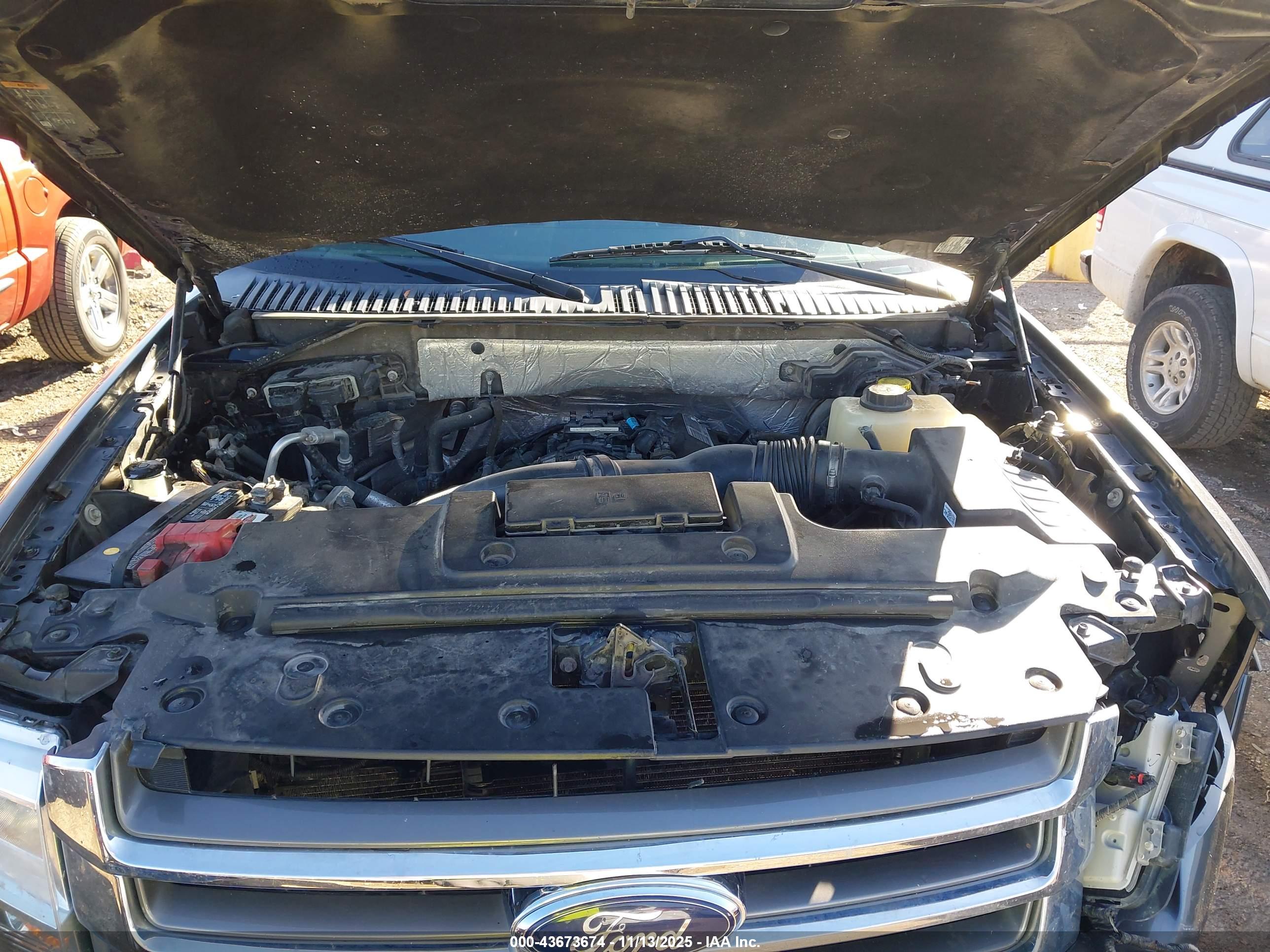 FORD EXPEDITION image 10