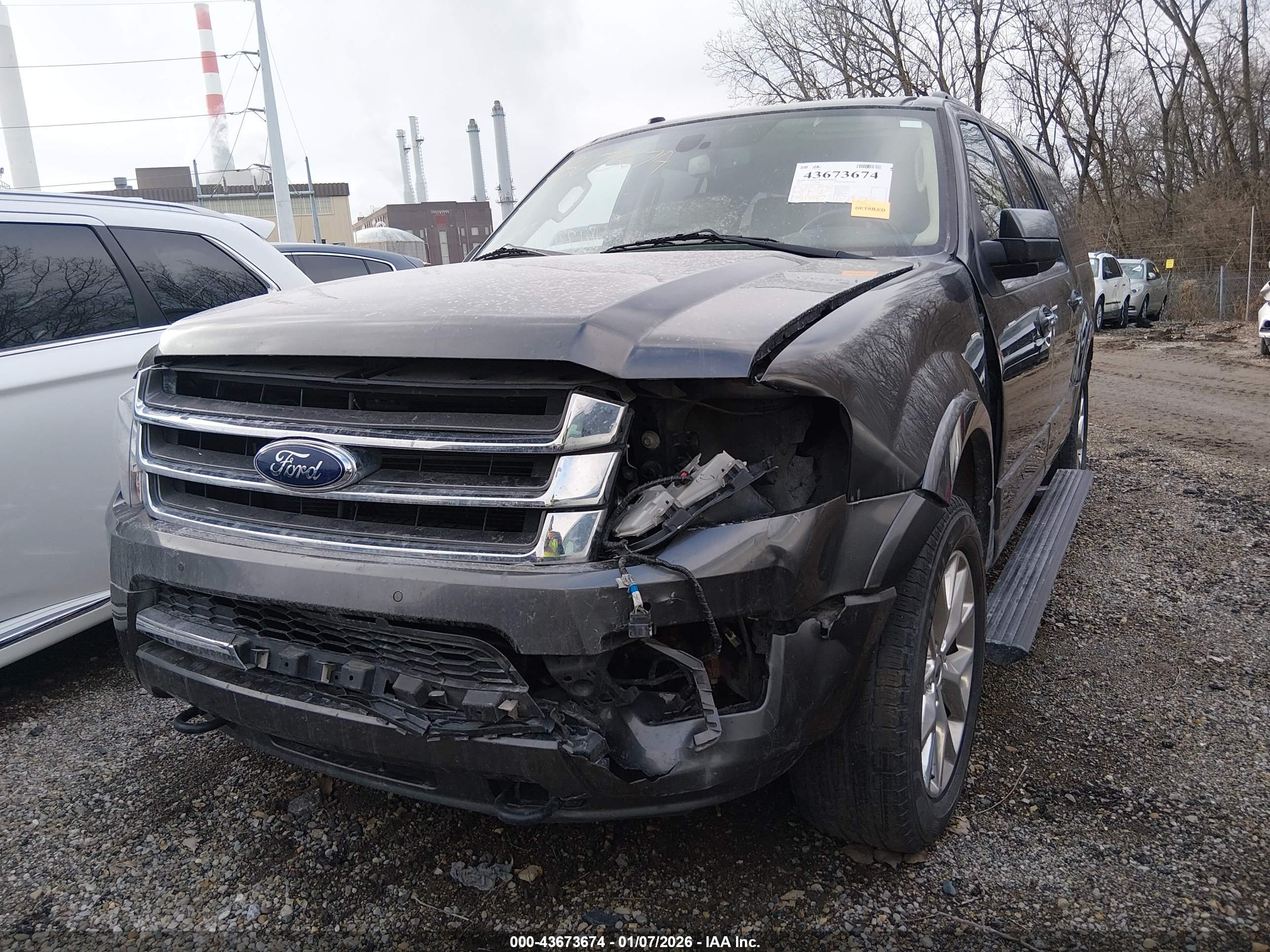 FORD EXPEDITION image 6