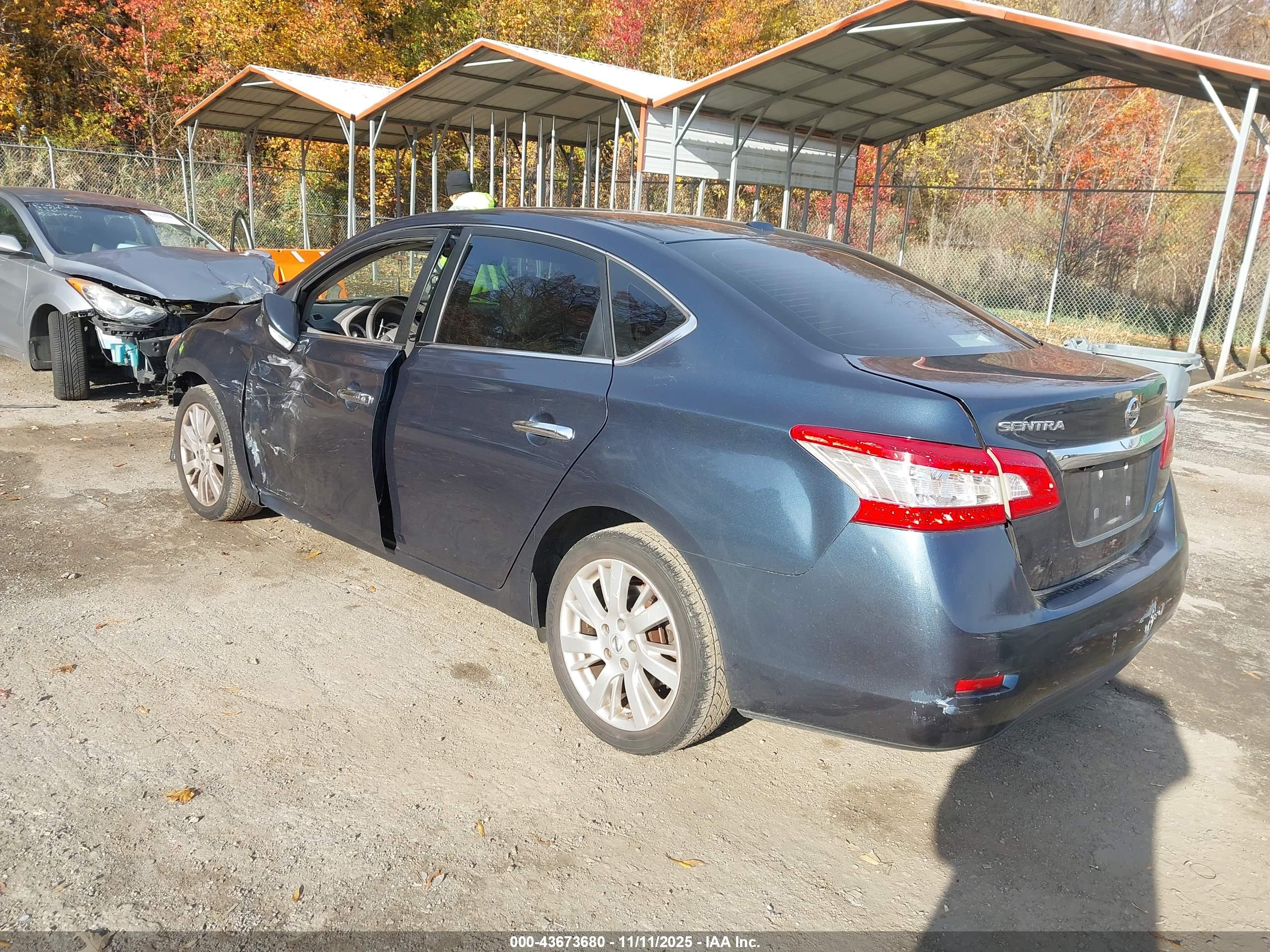 NISSAN SENTRA image 3