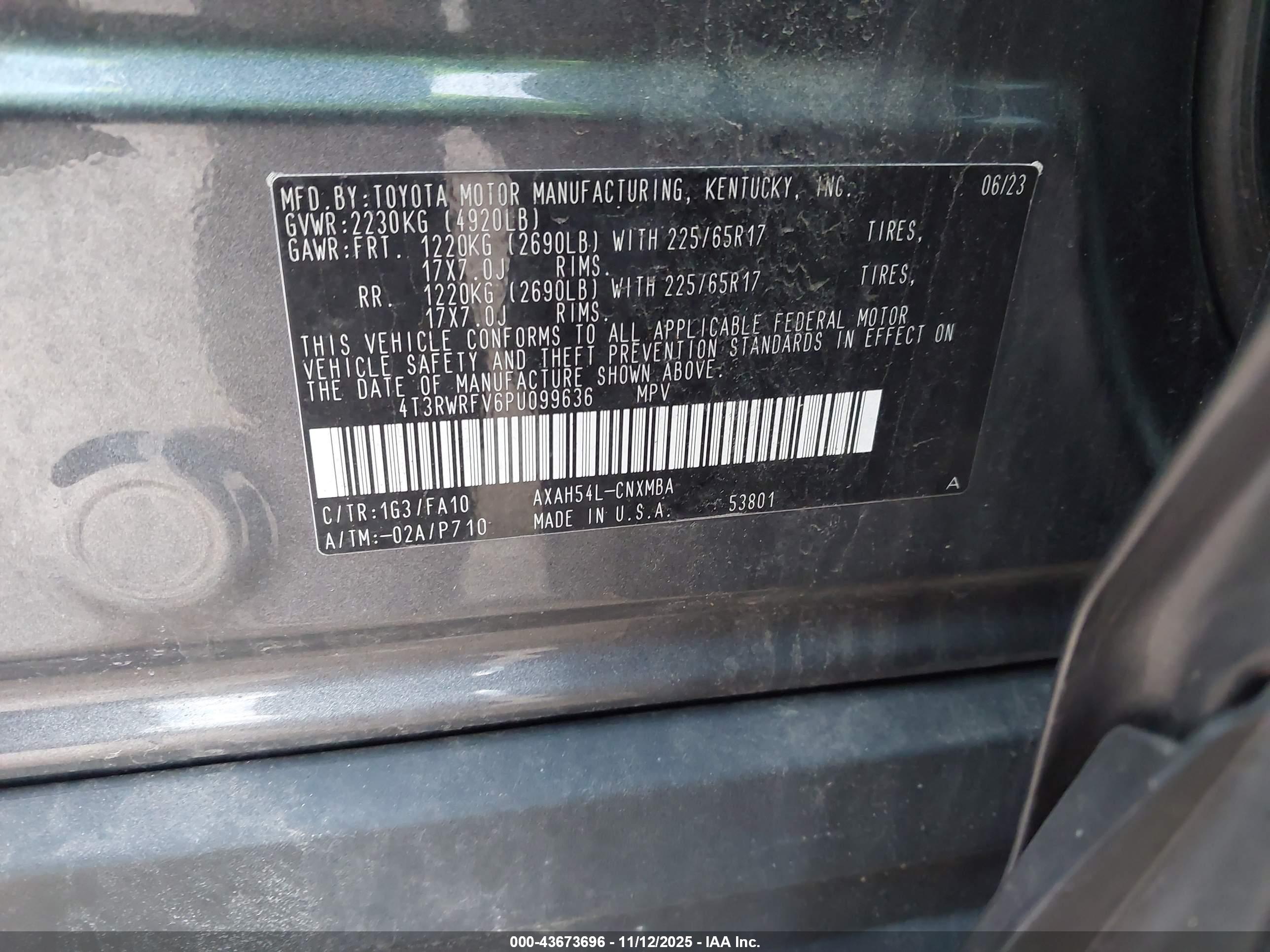 TOYOTA RAV4 image 9