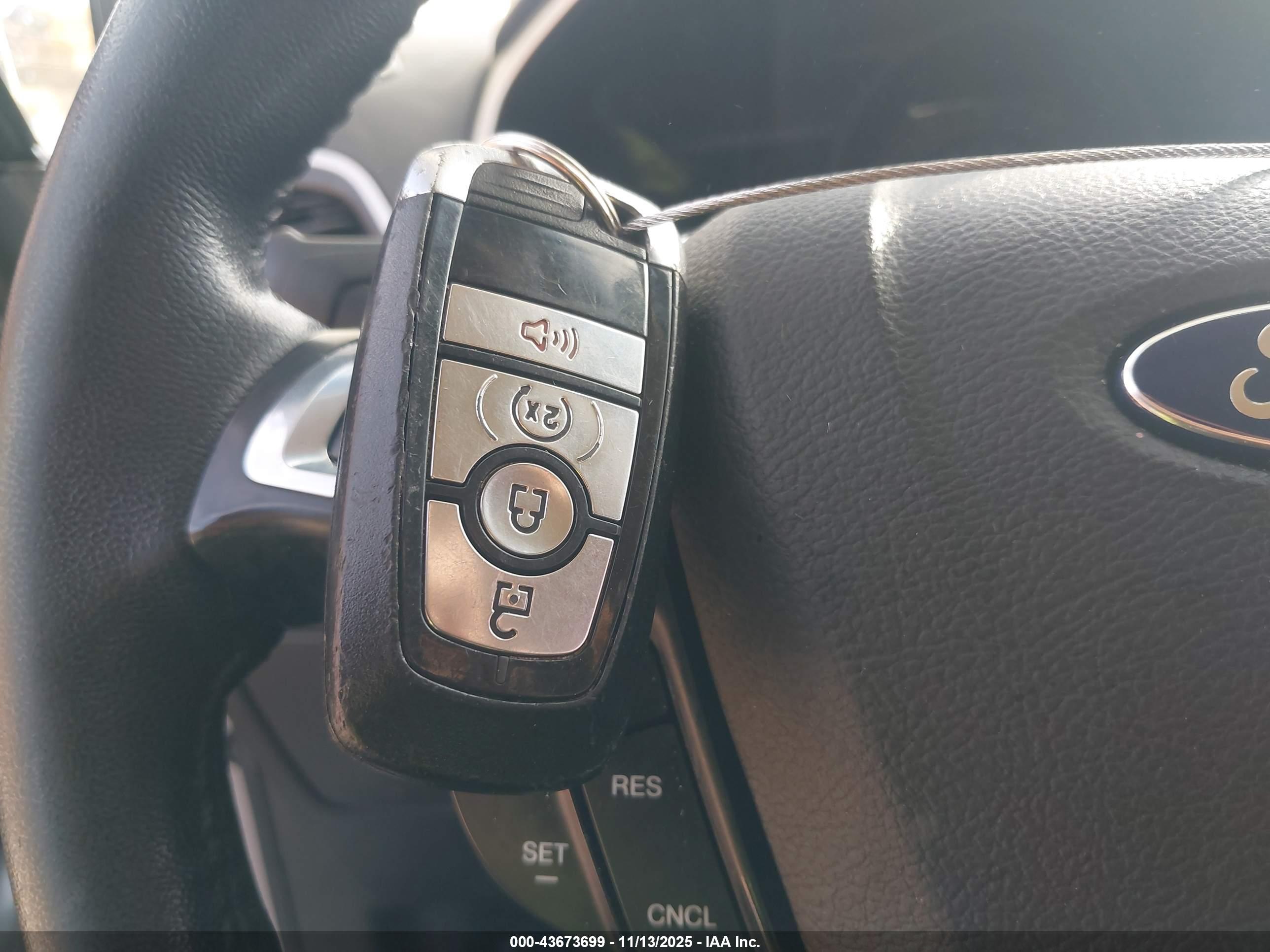 FORD EDGE image 11