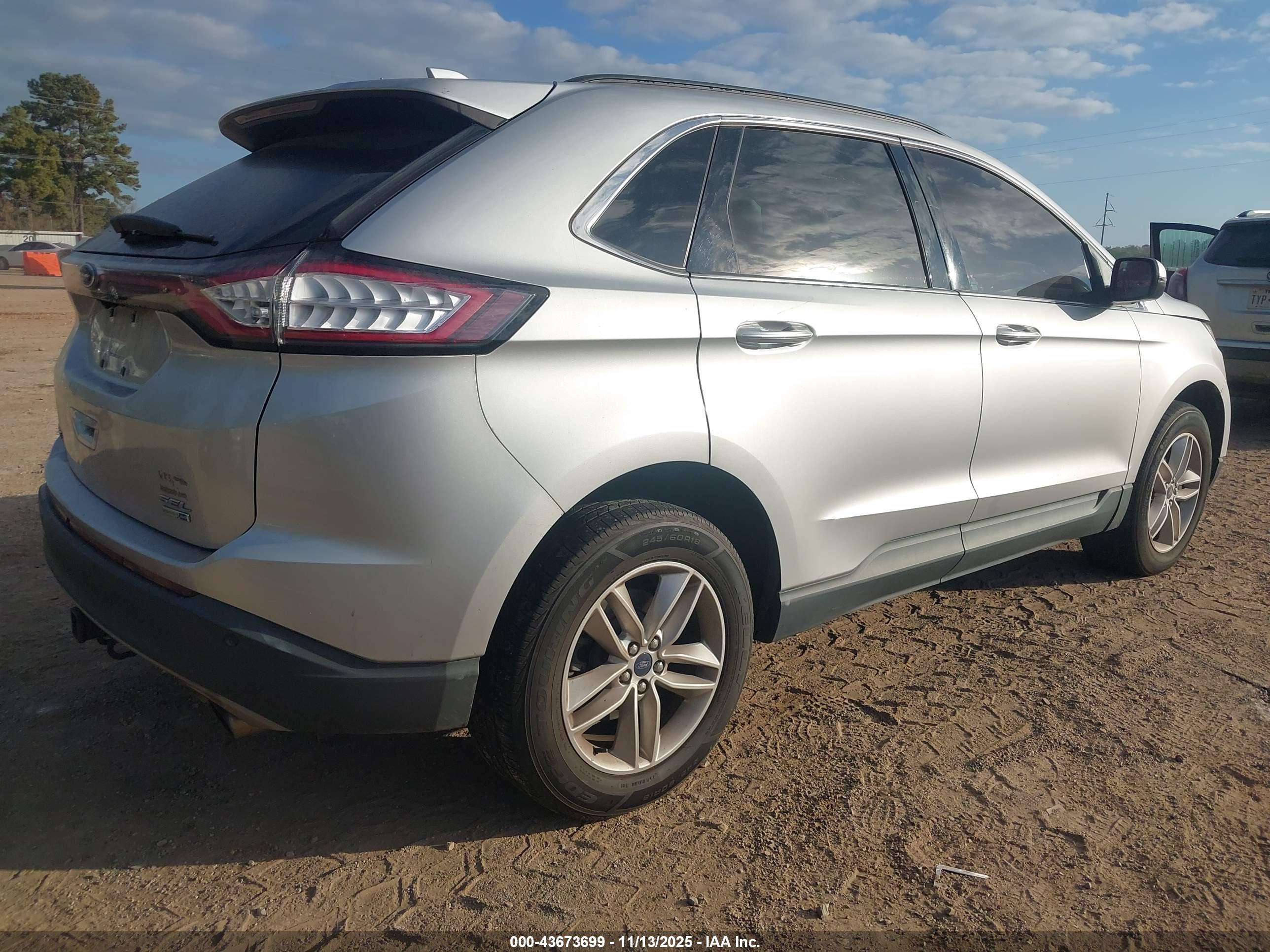 FORD EDGE image 4