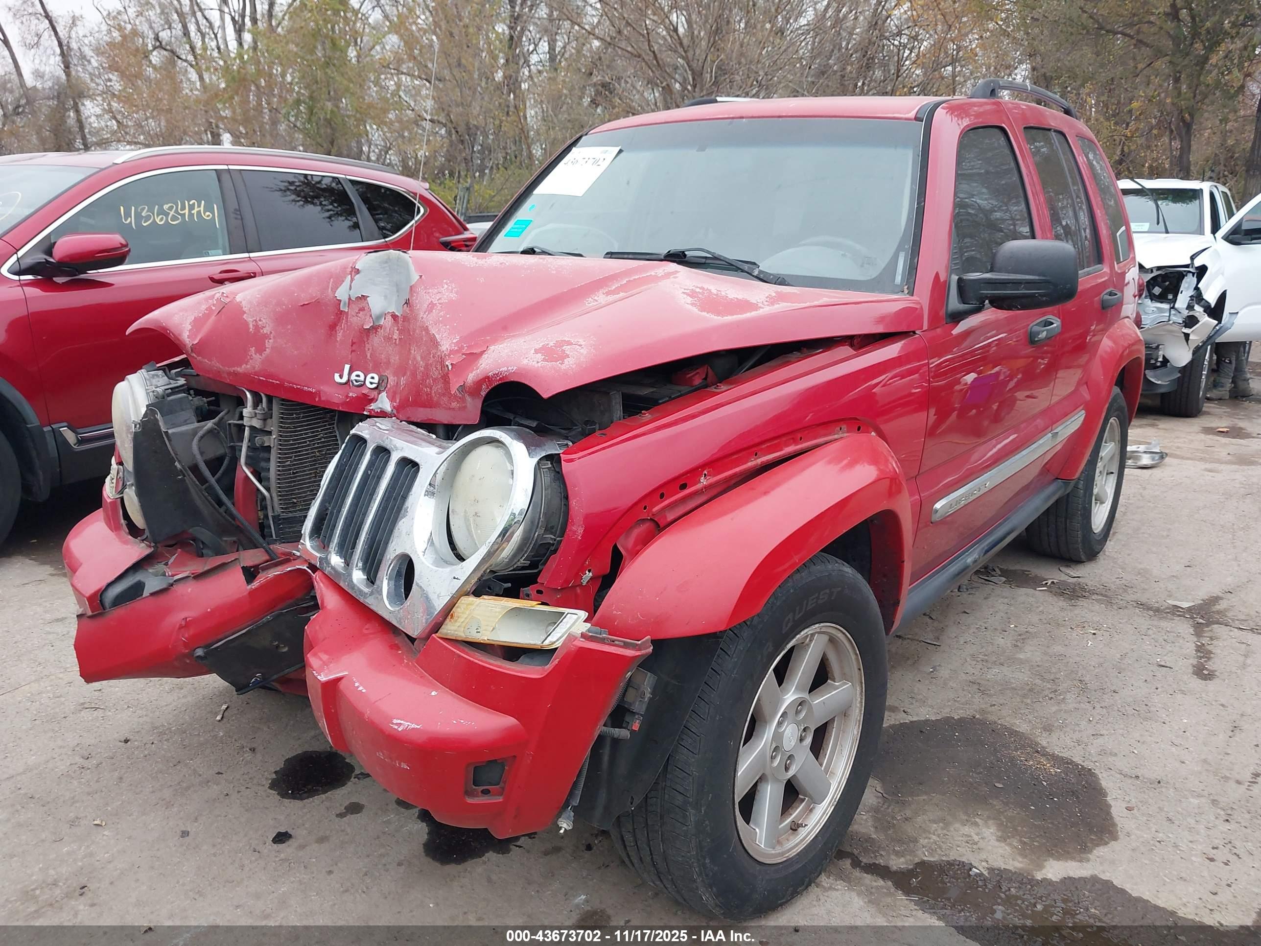 JEEP LIBERTY image 2
