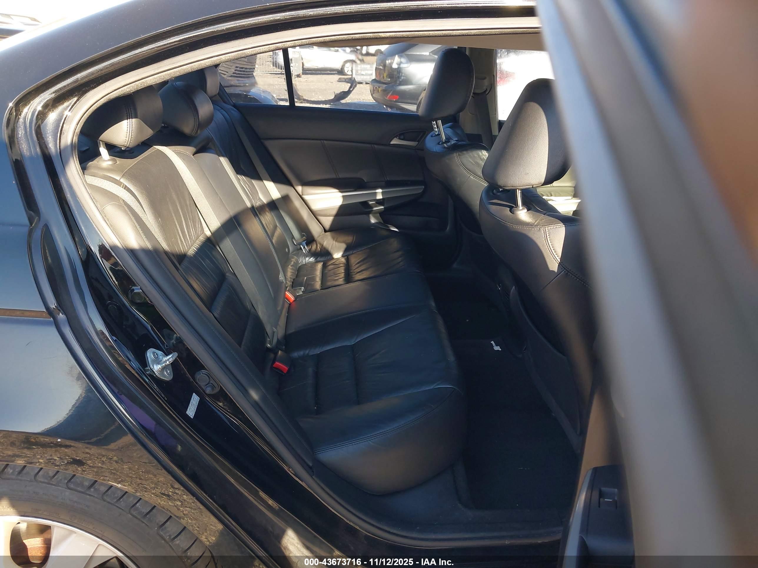 HONDA ACCORD image 8
