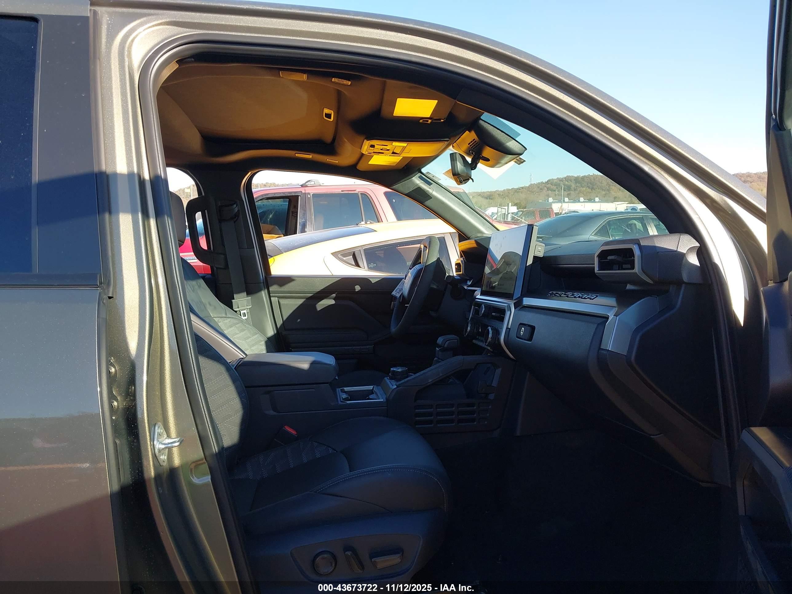 TOYOTA TACOMA image 5