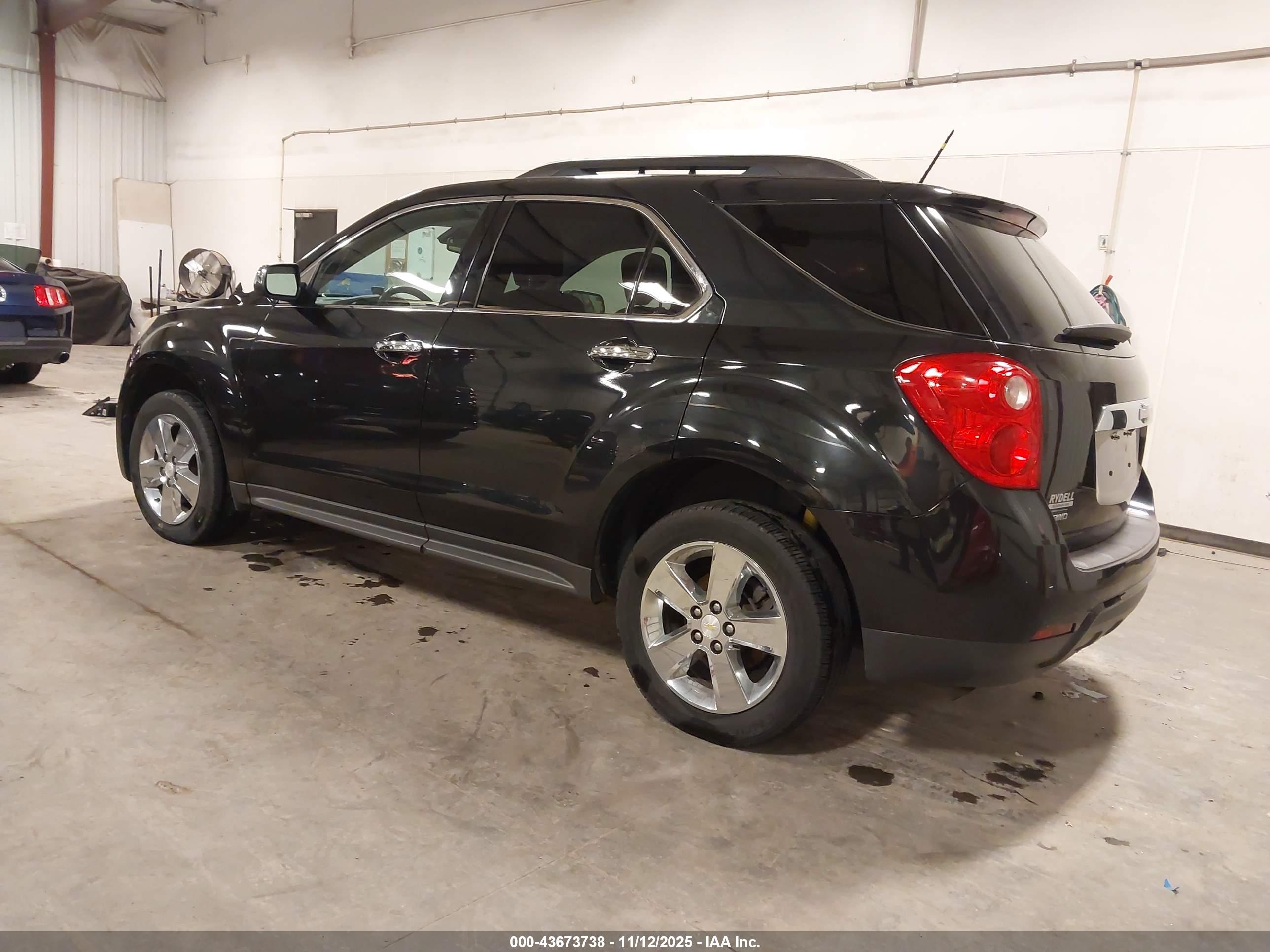CHEVROLET EQUINOX image 3