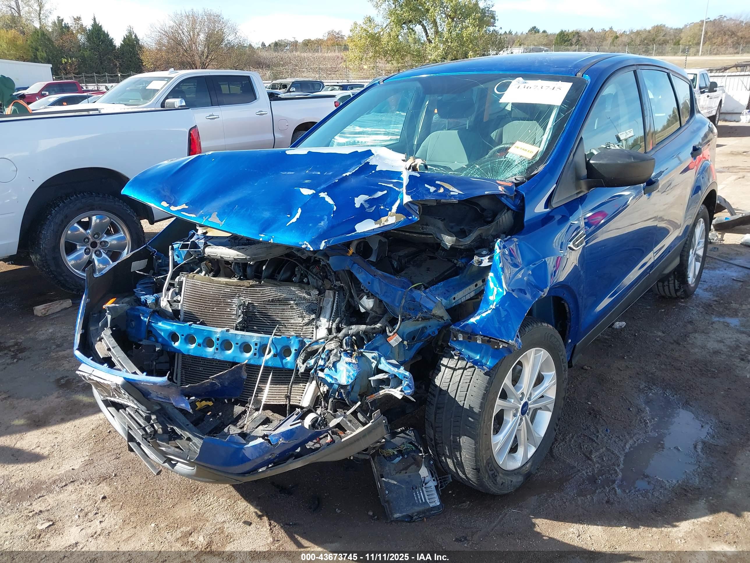 FORD ESCAPE image 2