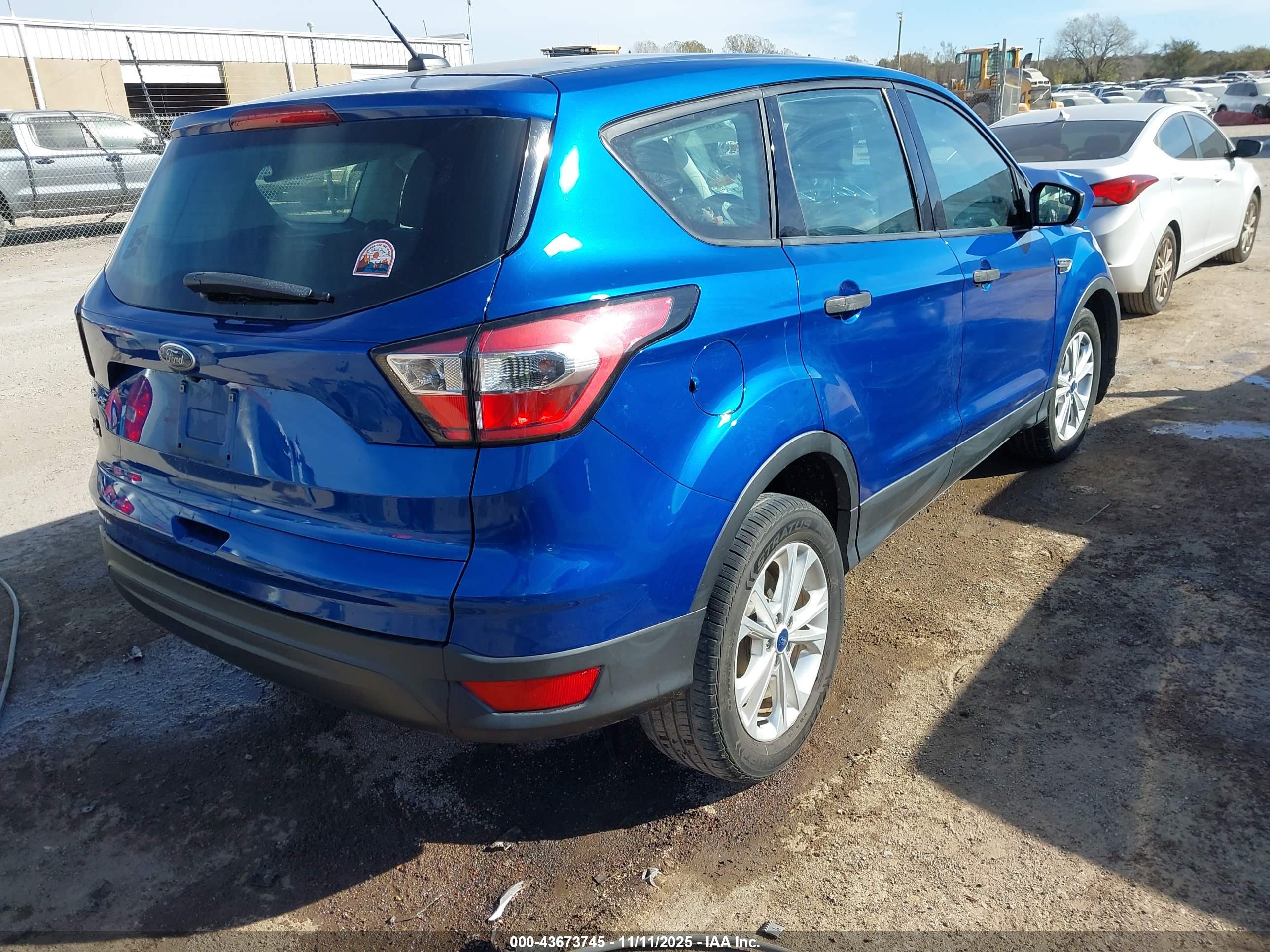 FORD ESCAPE image 4
