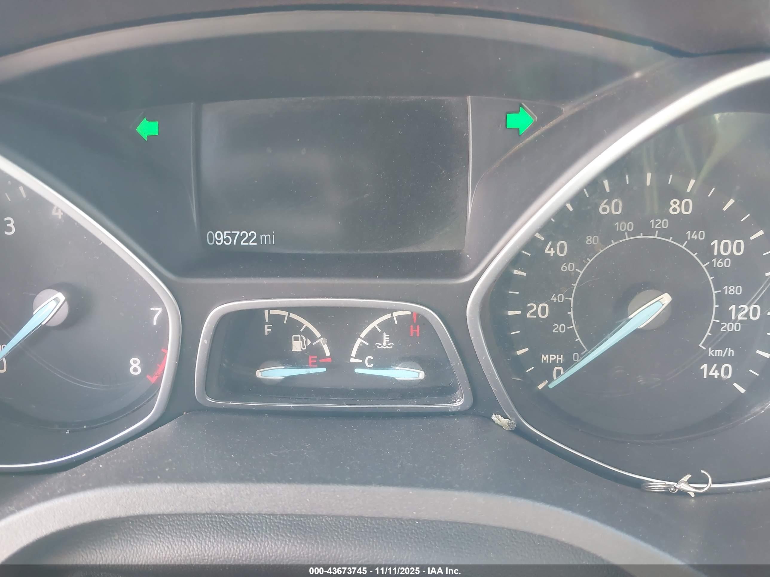 FORD ESCAPE image 7