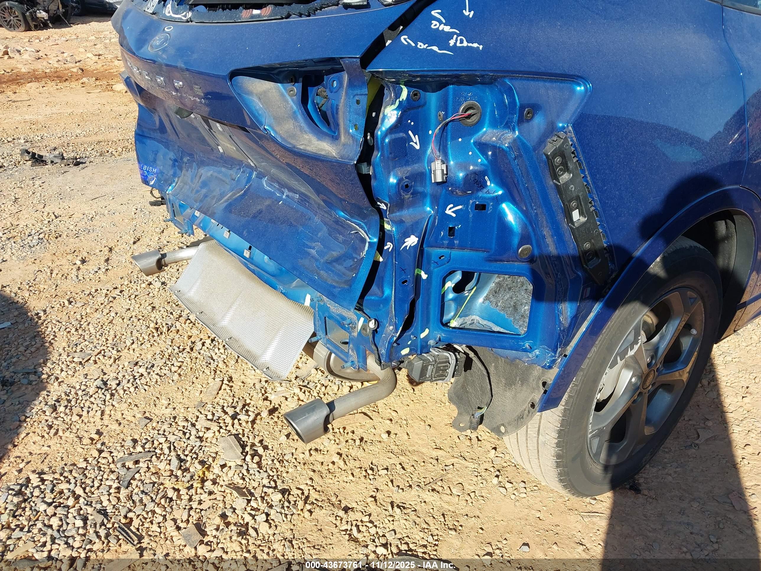 FORD ESCAPE image 6