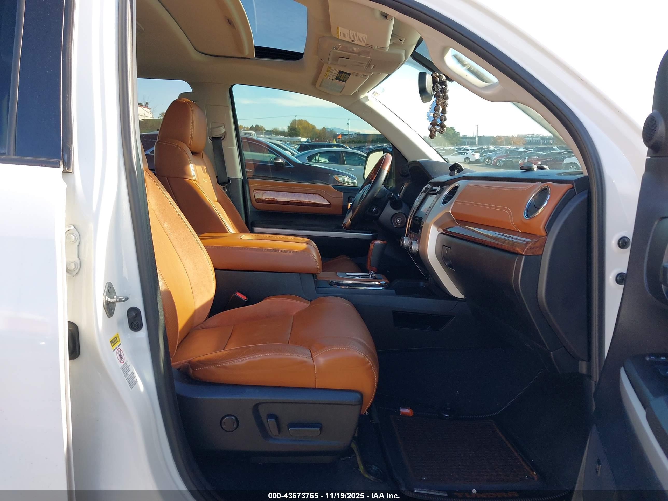 TOYOTA TUNDRA image 5