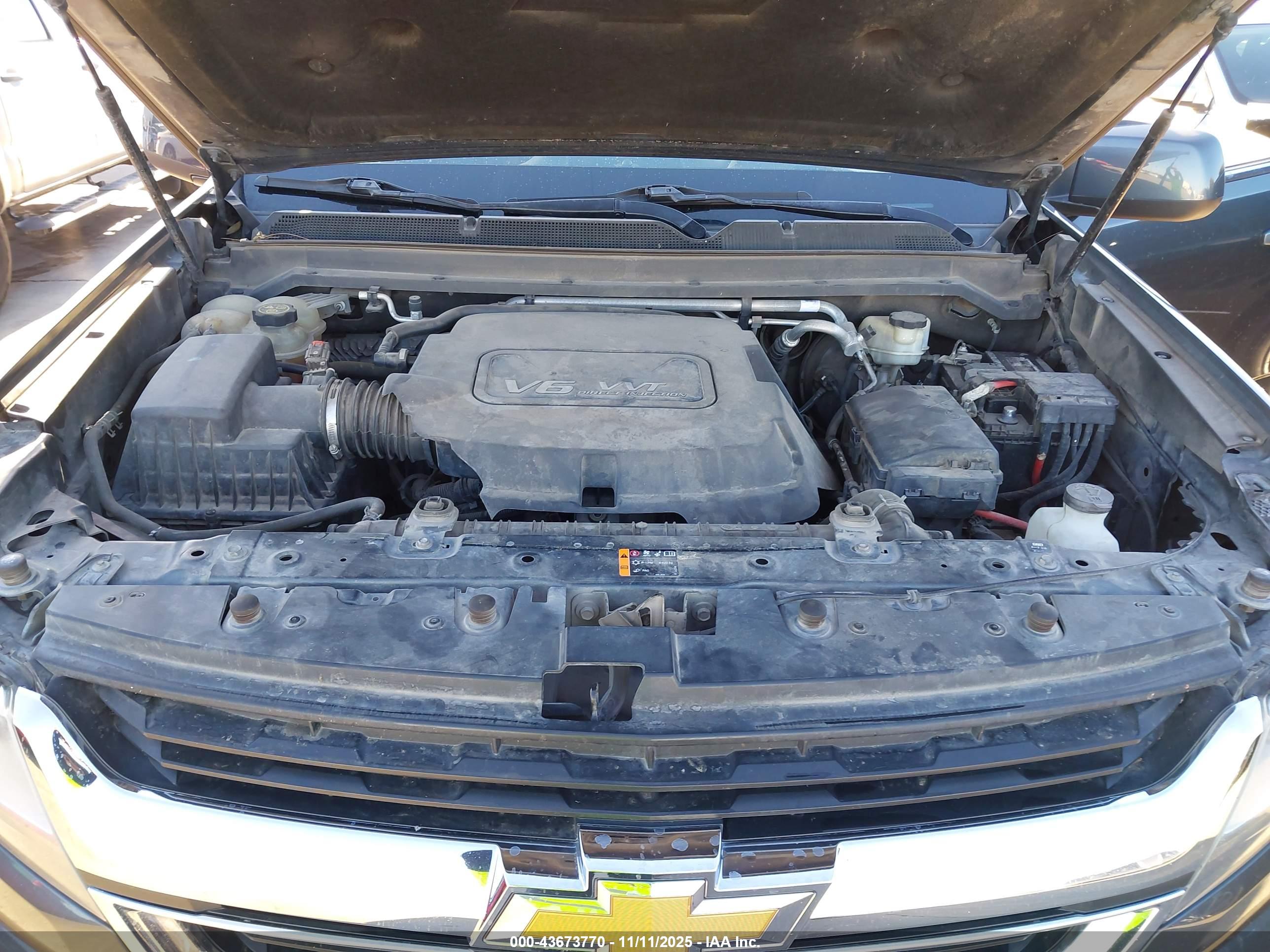 CHEVROLET COLORADO image 10