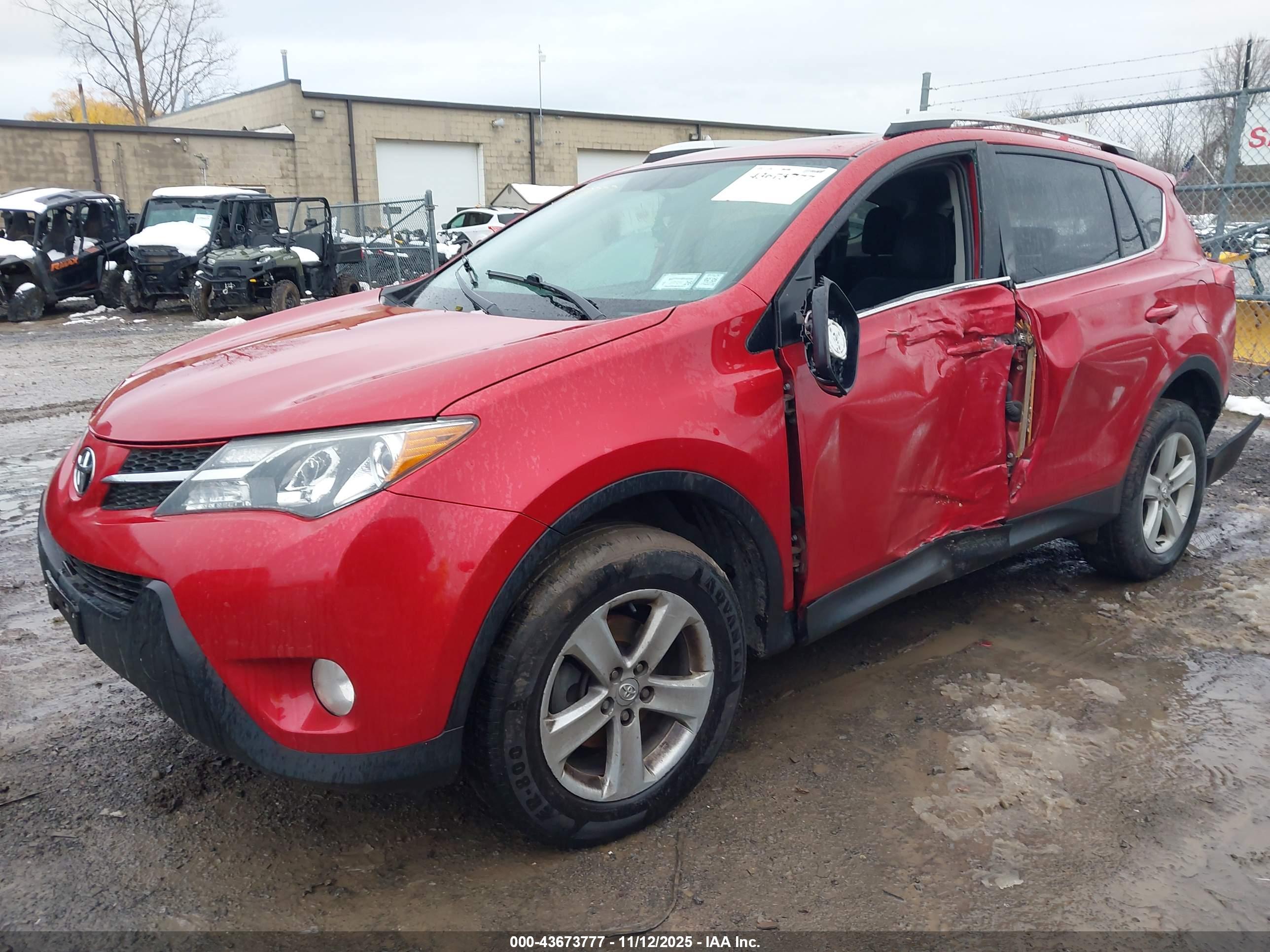 TOYOTA RAV4 image 2
