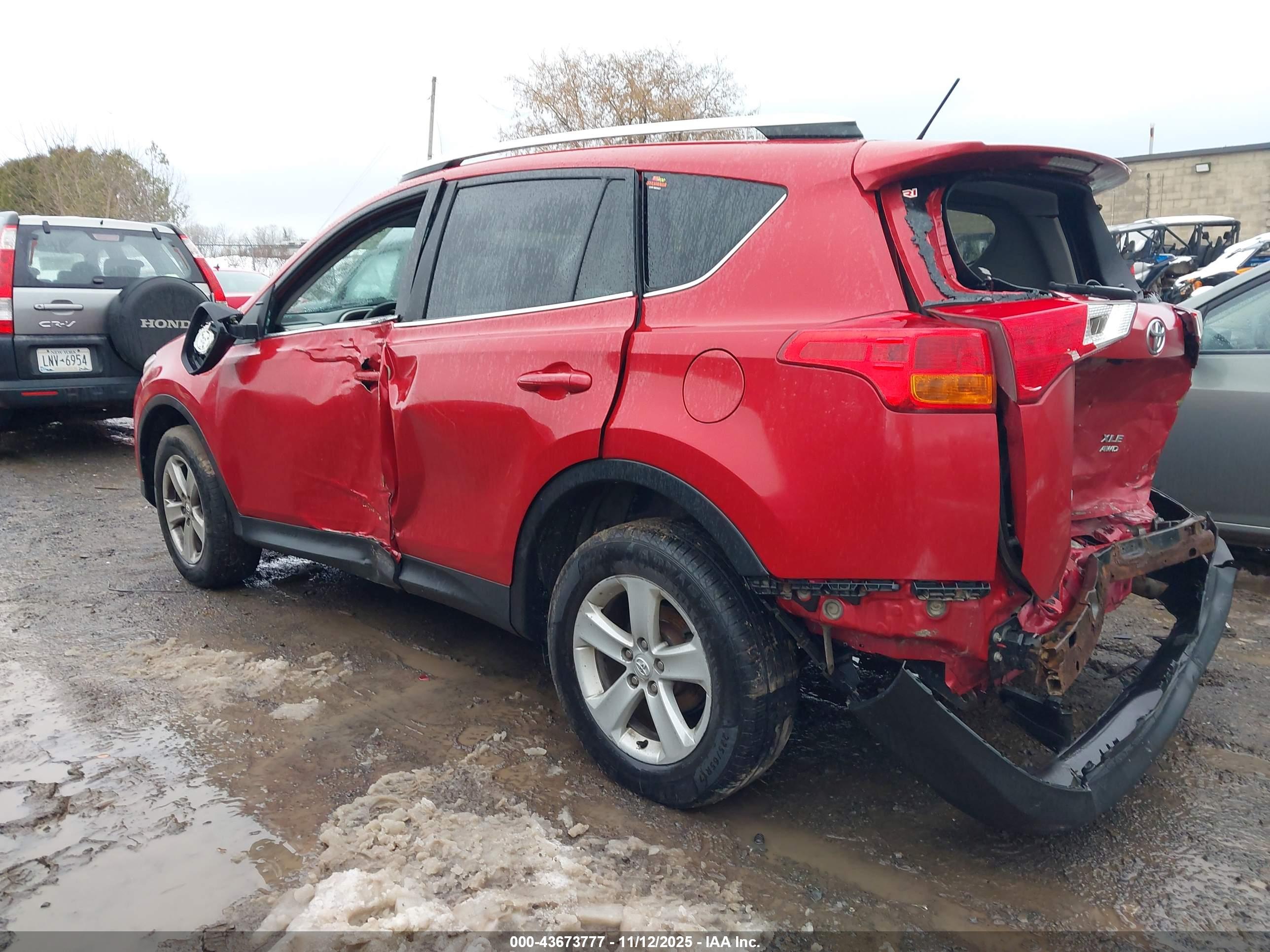TOYOTA RAV4 image 3
