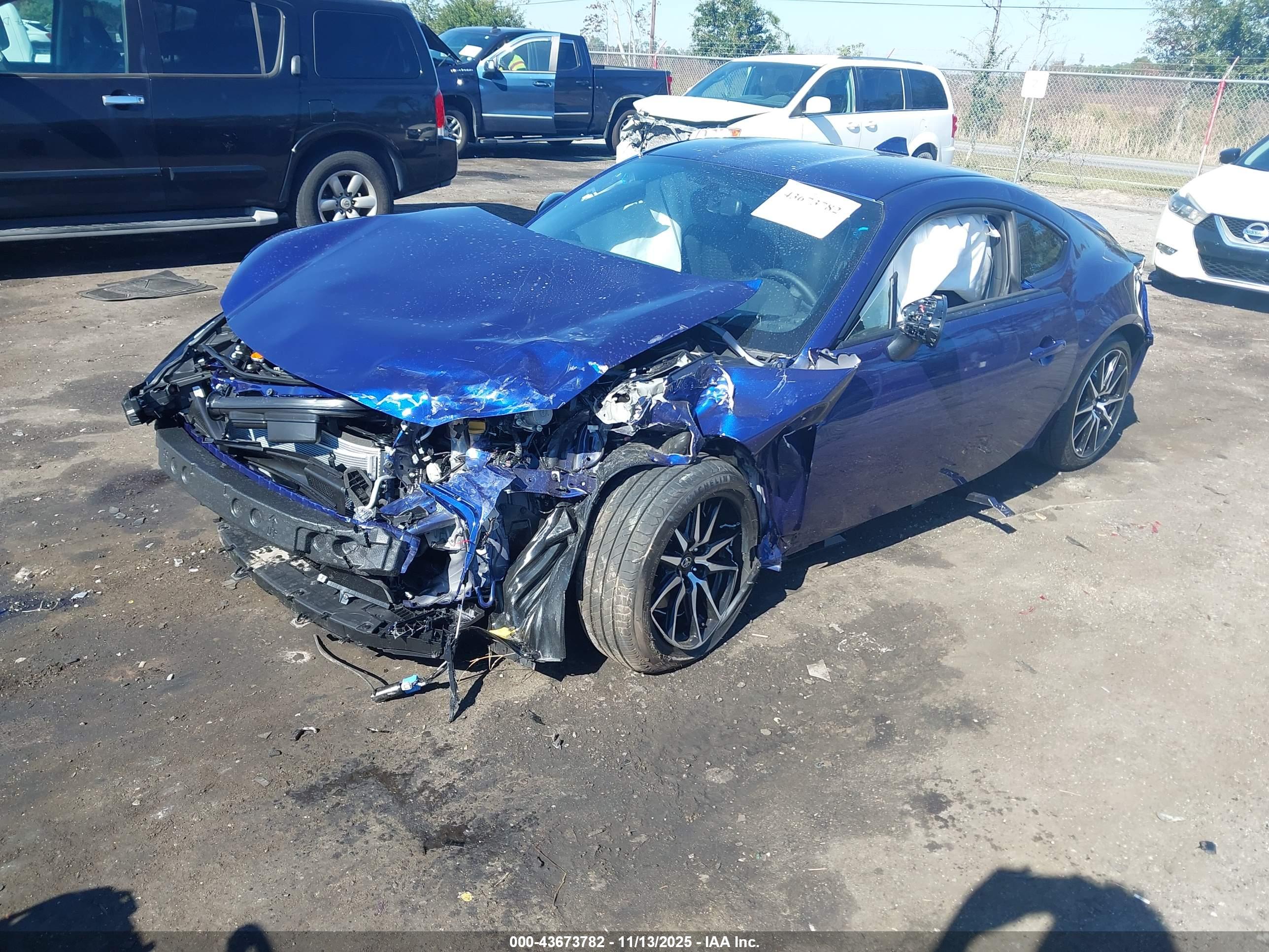 TOYOTA GR86 image 2
