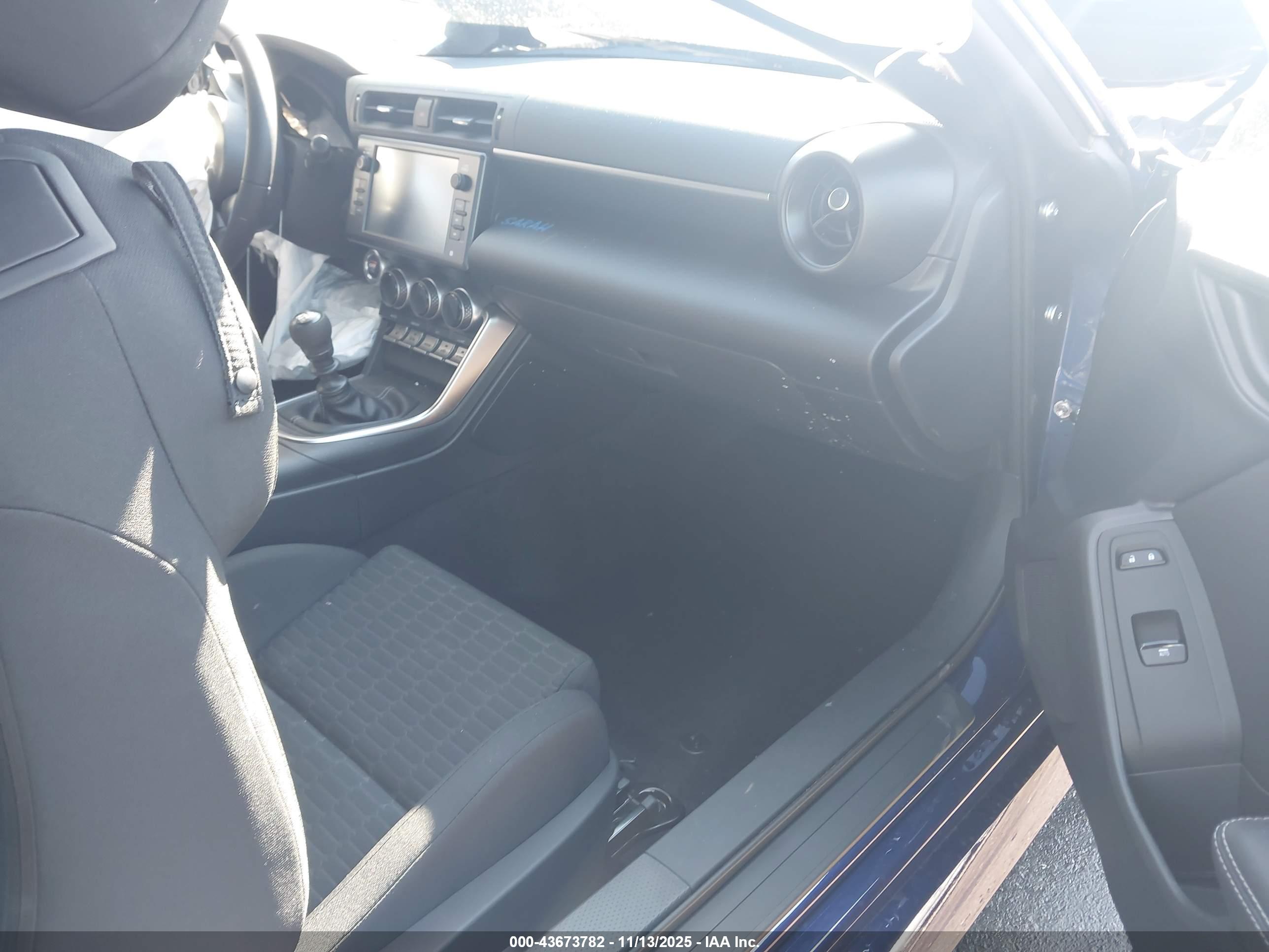 TOYOTA GR86 image 5