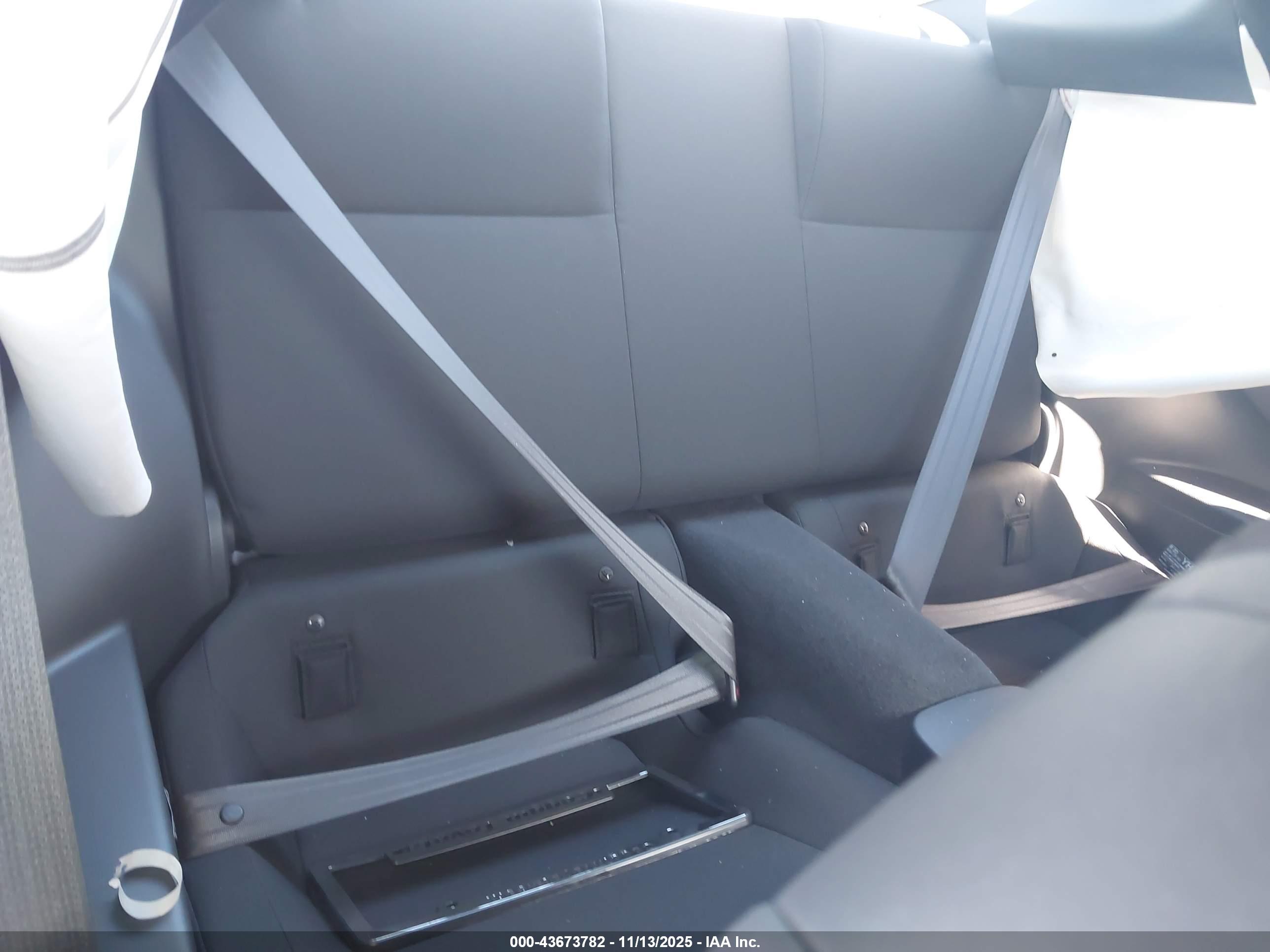 TOYOTA GR86 image 8