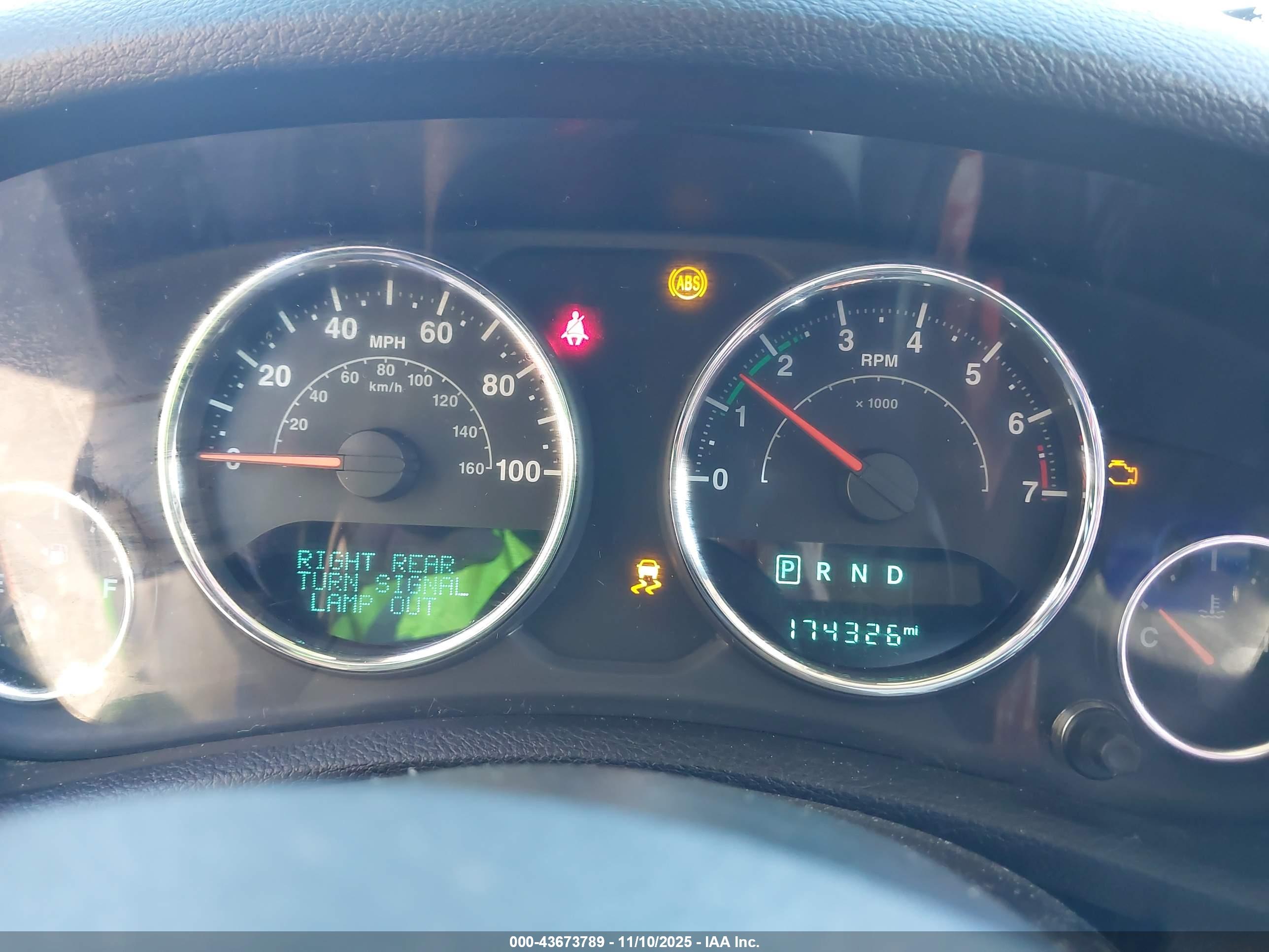 JEEP WRANGLER image 7
