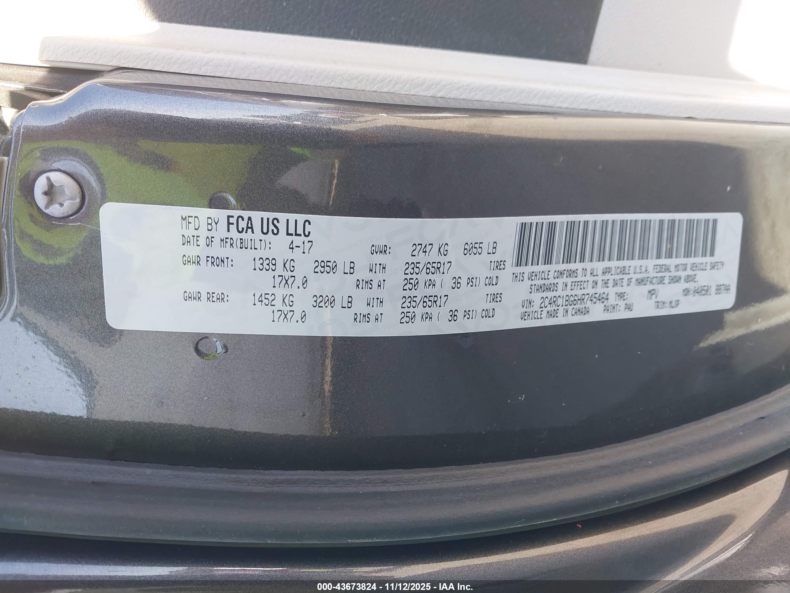 CHRYSLER PACIFICA image 9