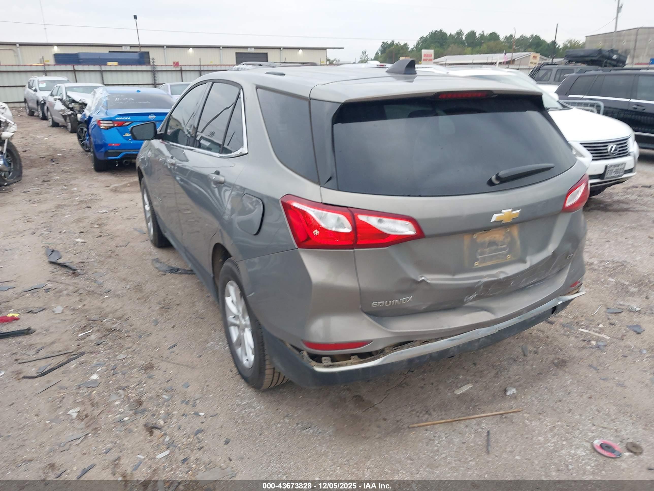 CHEVROLET EQUINOX image 3