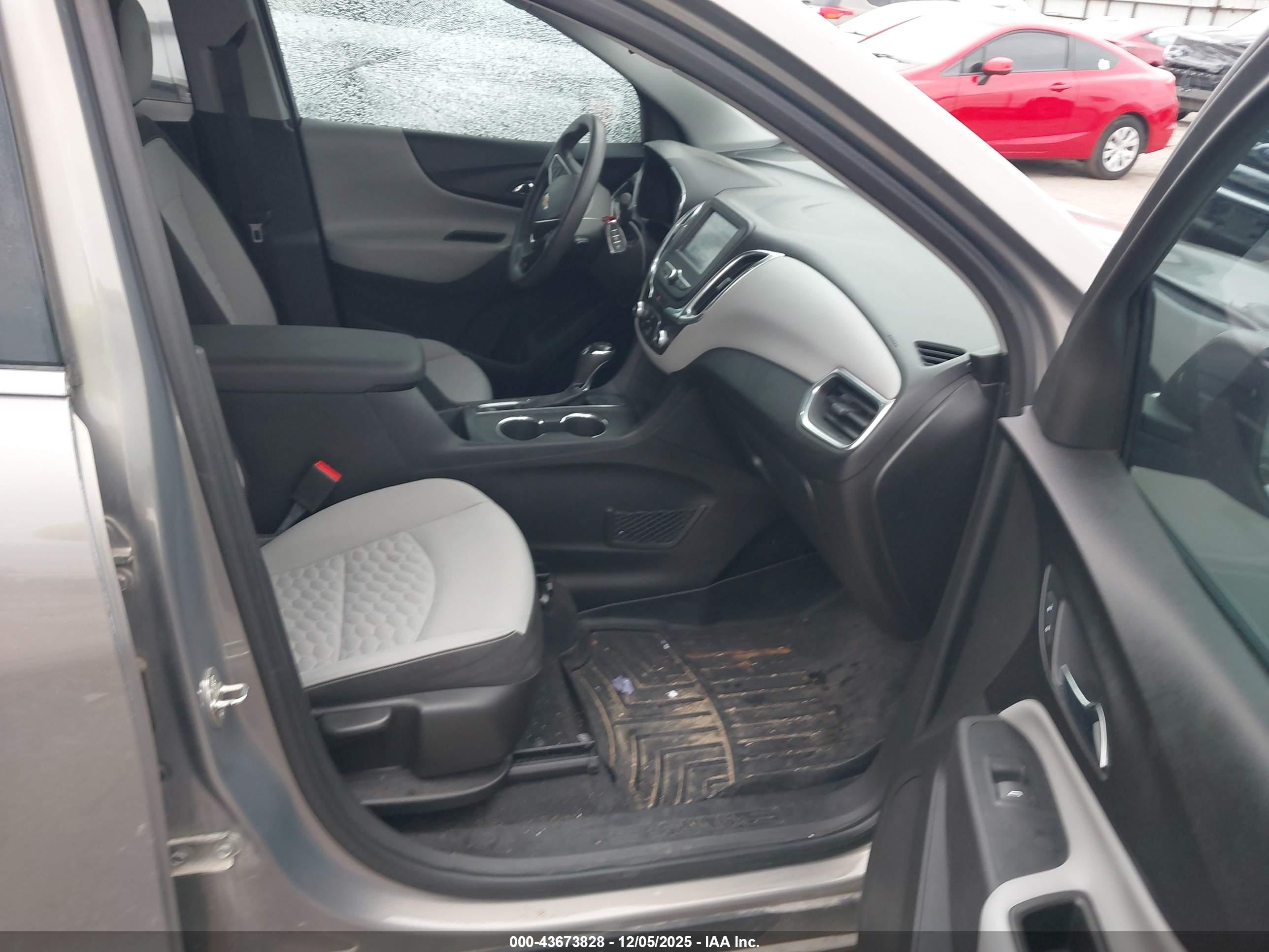 CHEVROLET EQUINOX image 5