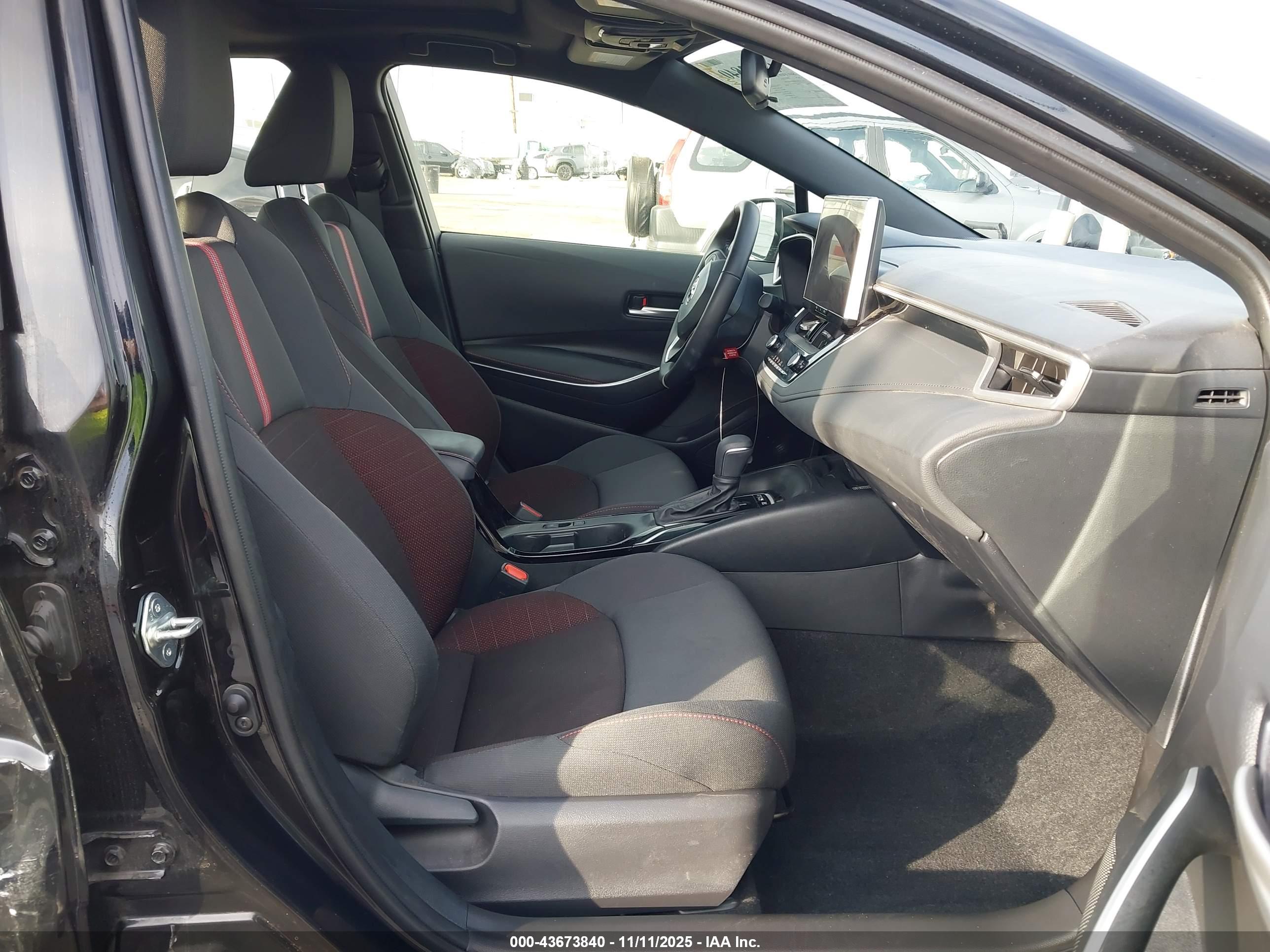 TOYOTA COROLLA image 5