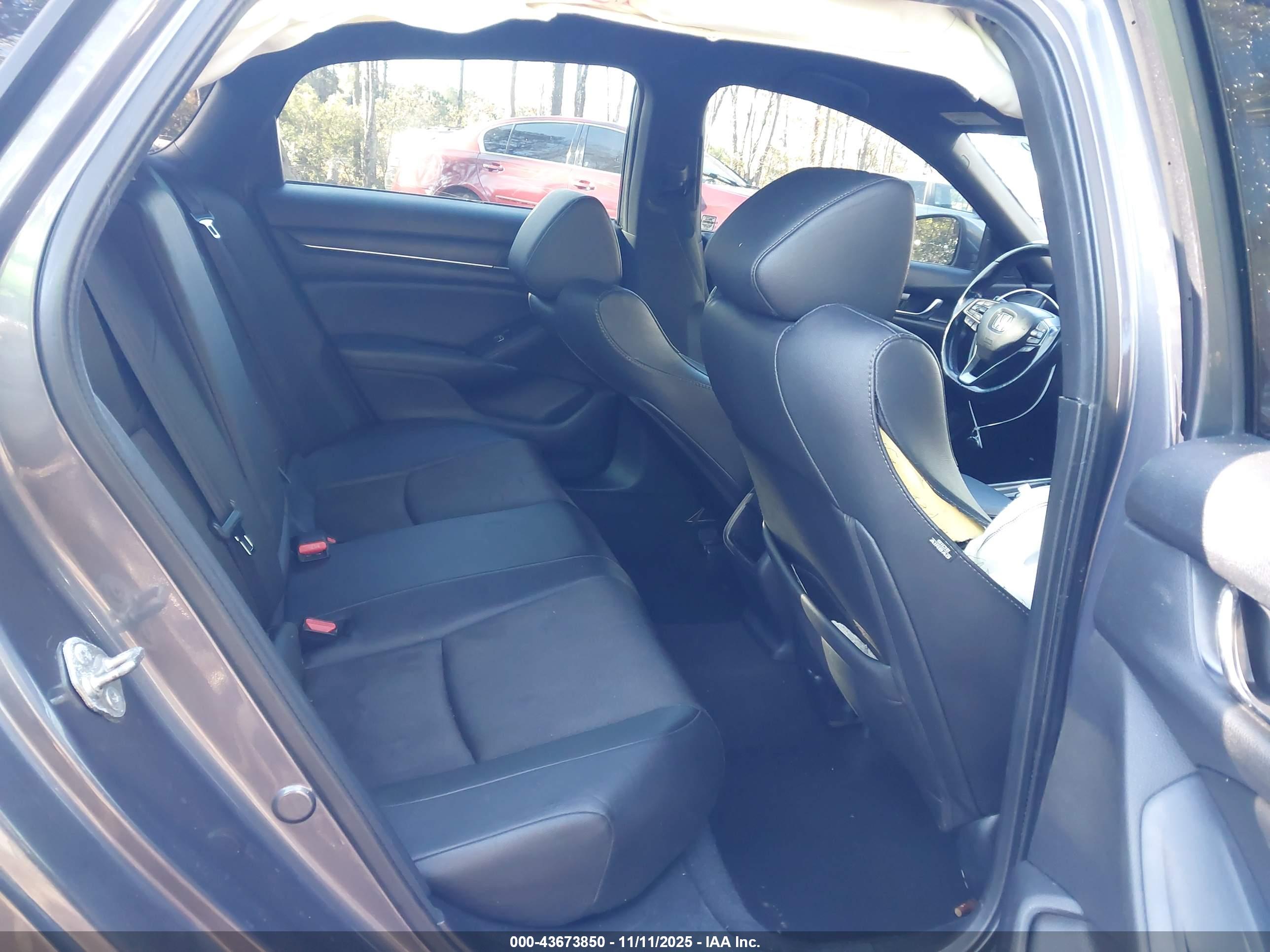 HONDA ACCORD image 8