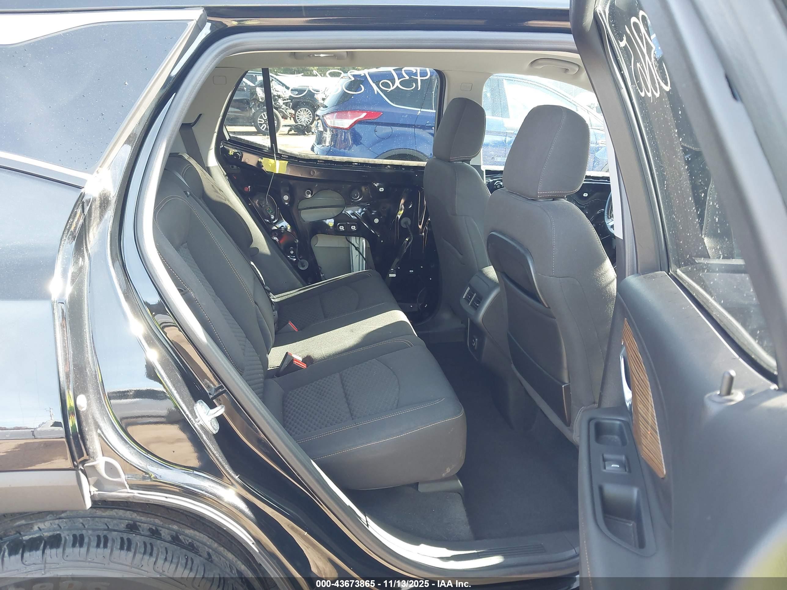 GMC TERRAIN image 8
