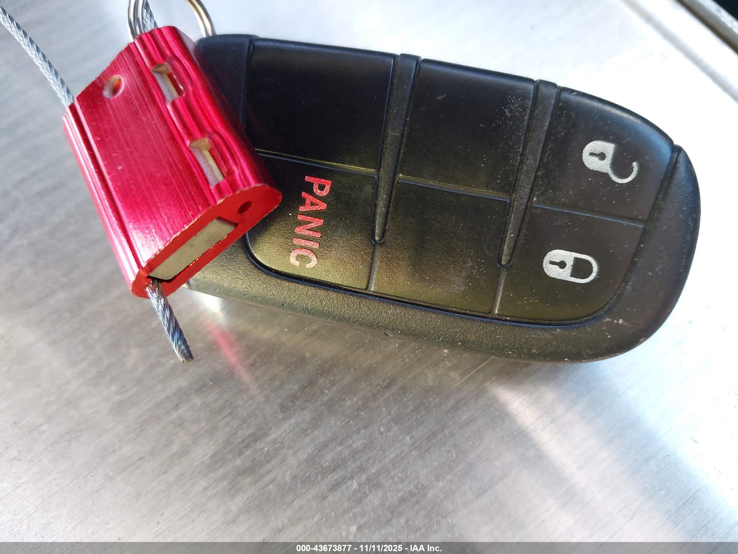 JEEP RENEGADE image 11