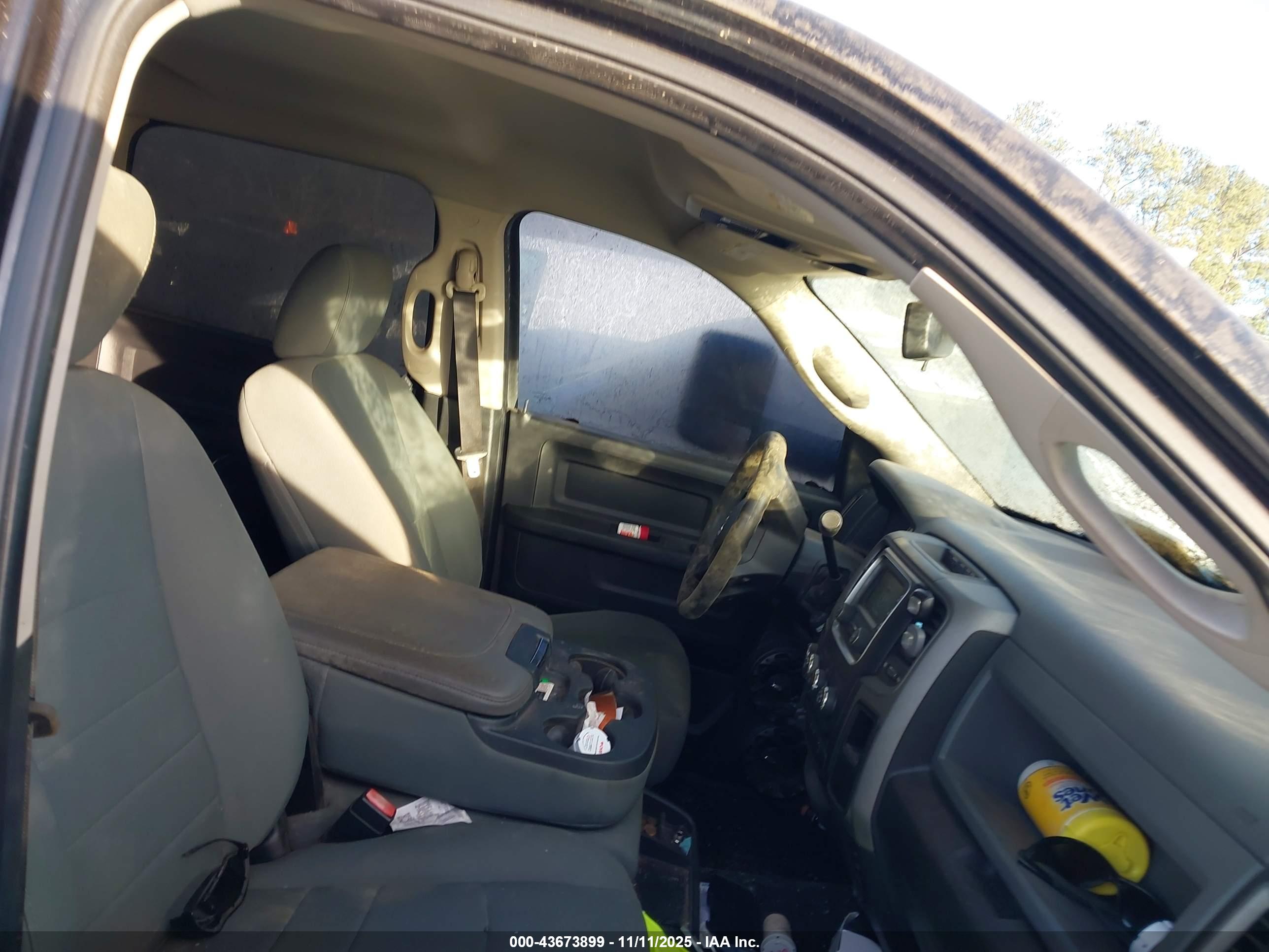 RAM 2500 image 5