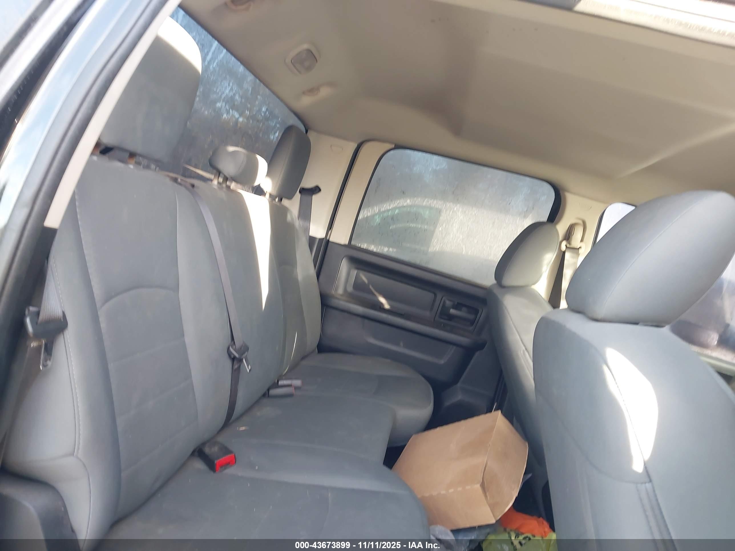 RAM 2500 image 8