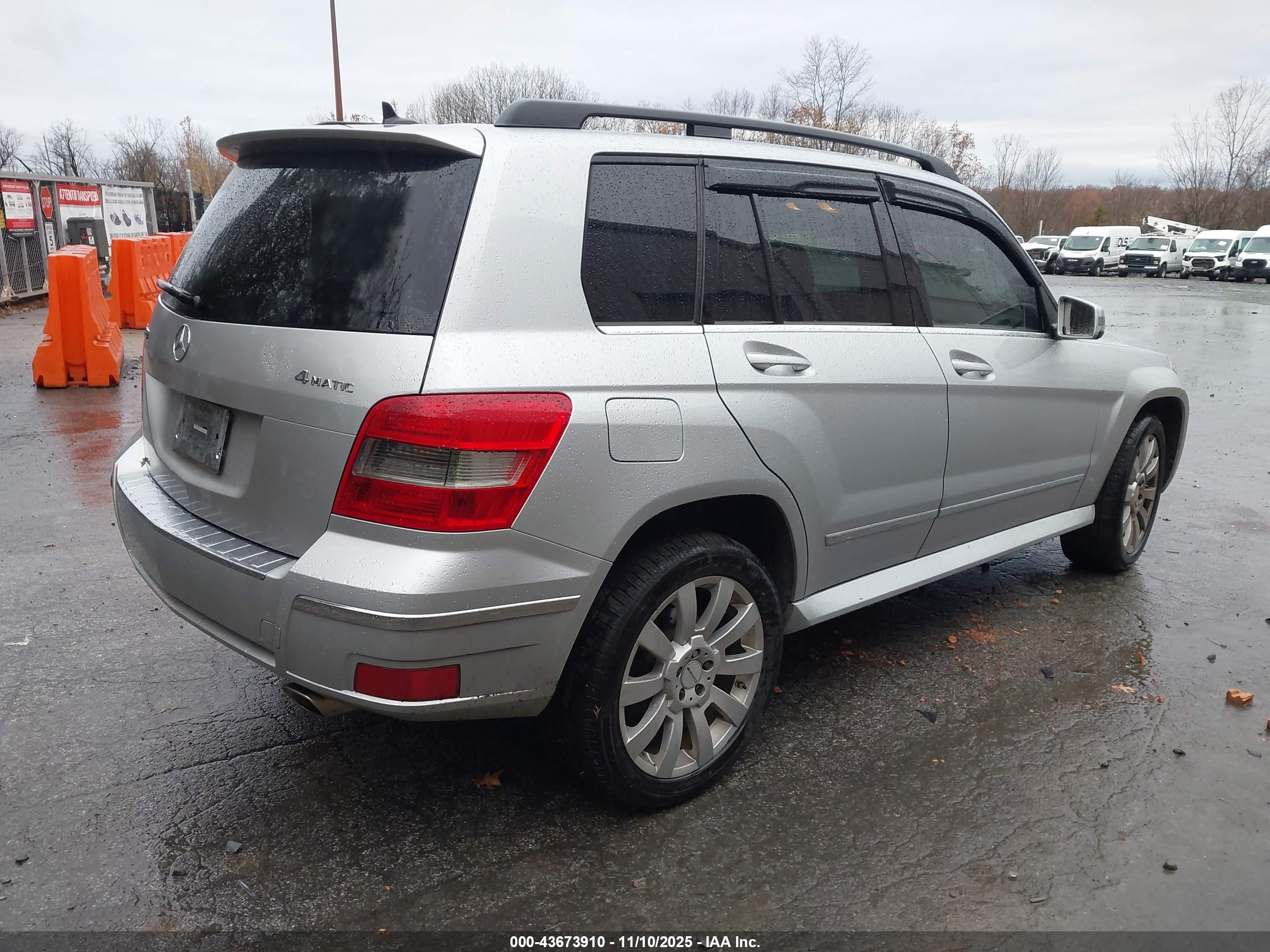 MERCEDES-BENZ GLK image 4