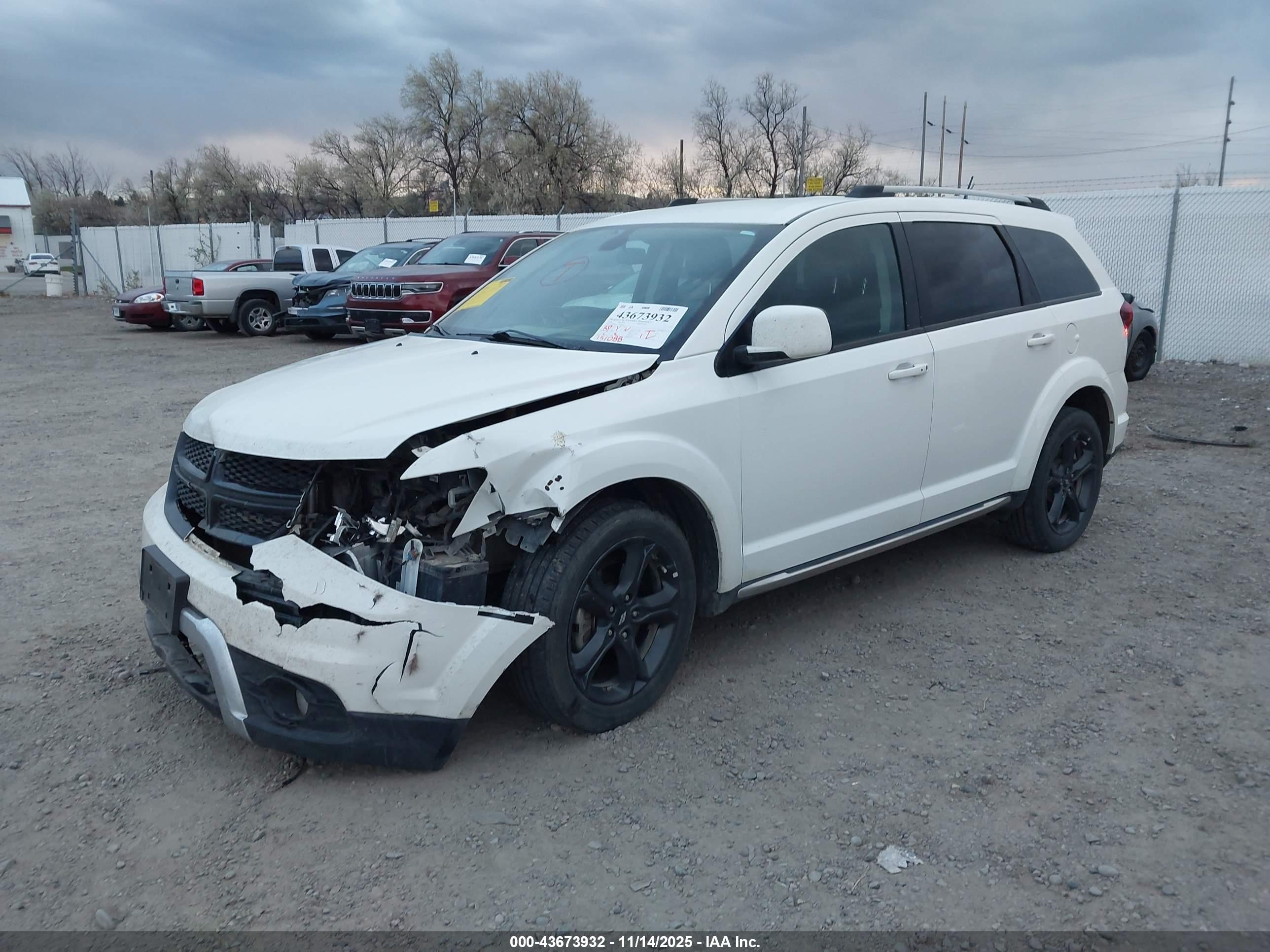 DODGE JOURNEY image 2