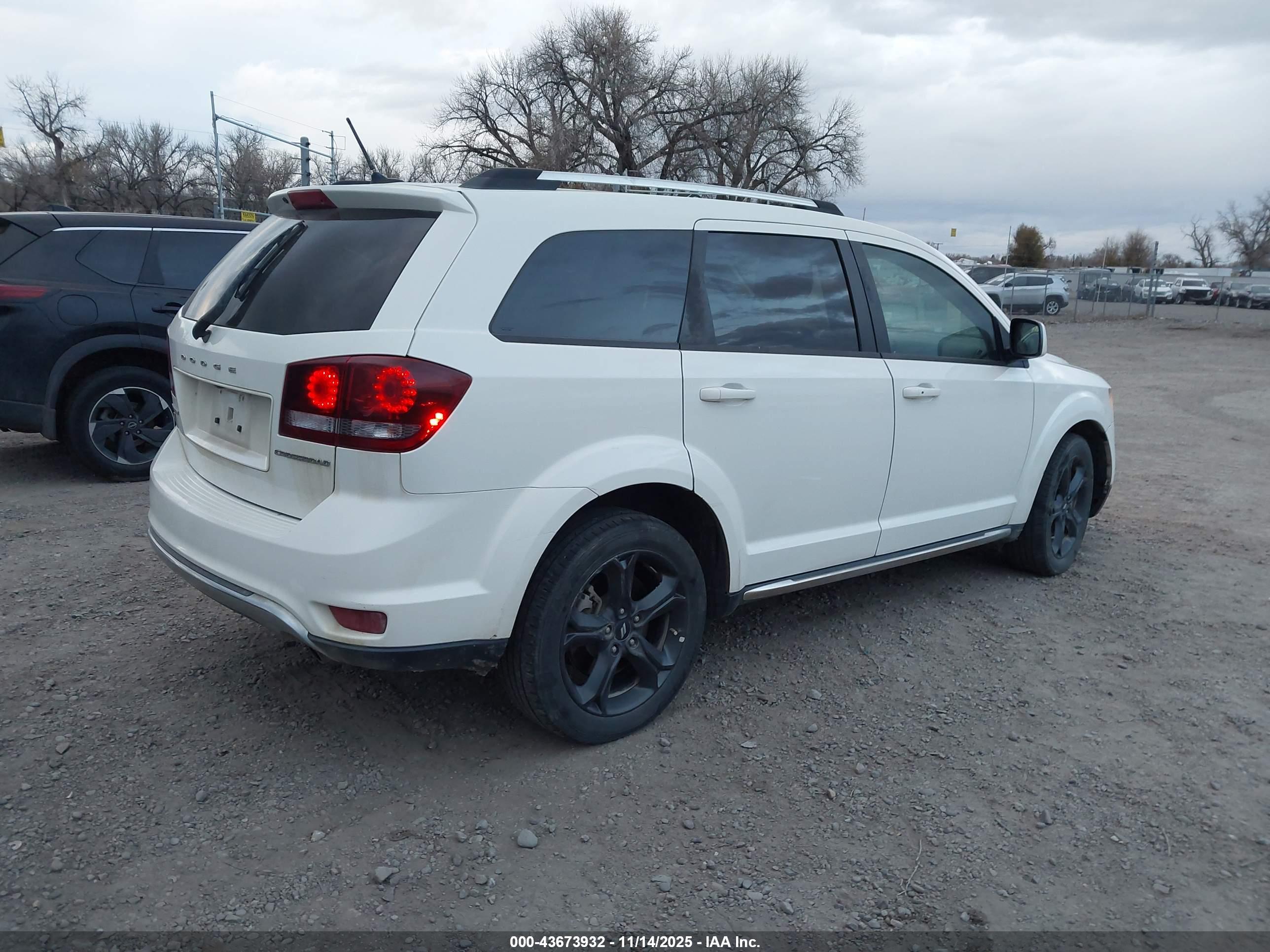 DODGE JOURNEY image 4