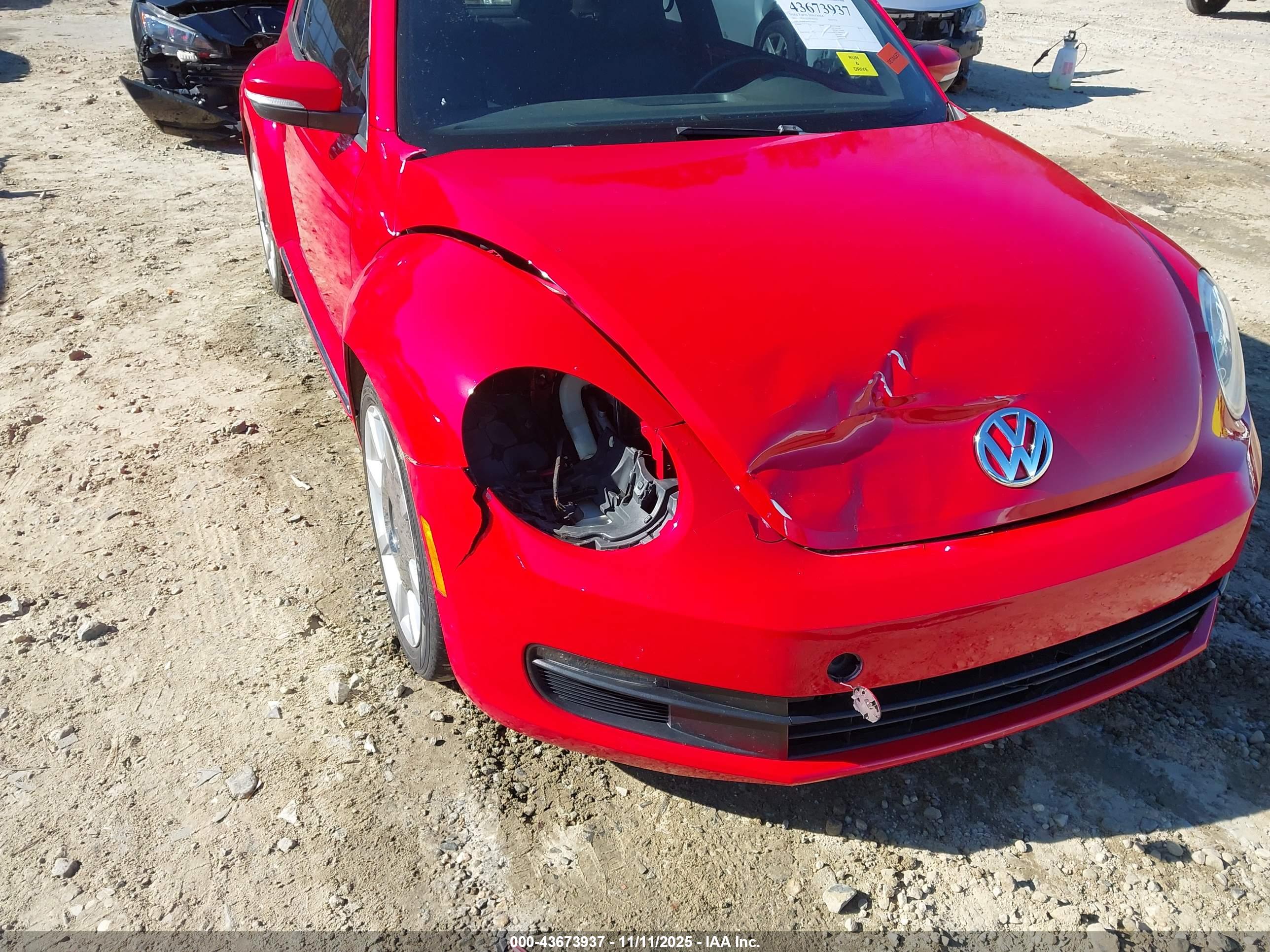 VOLKSWAGEN BEETLE image 6