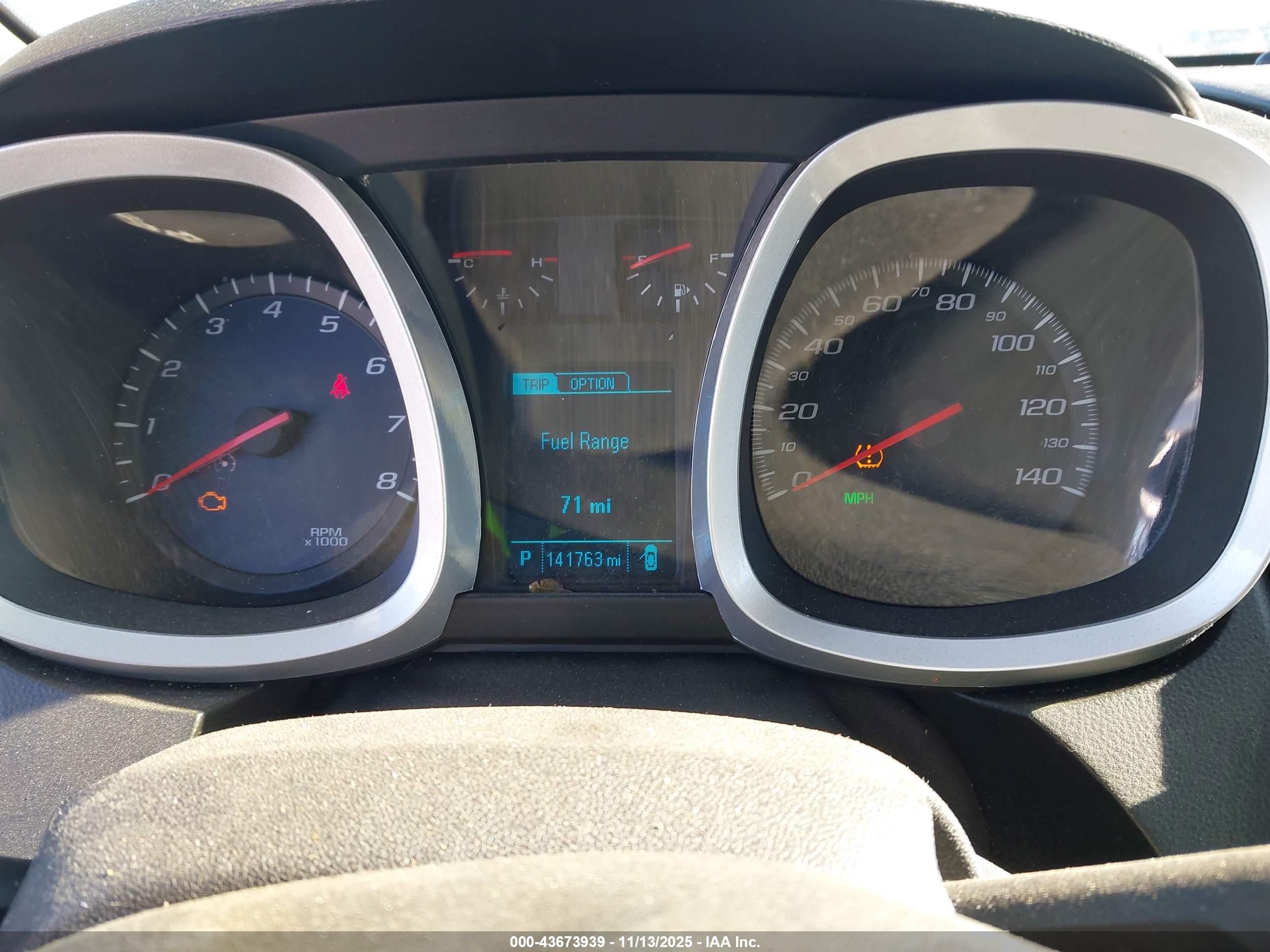 CHEVROLET EQUINOX image 7