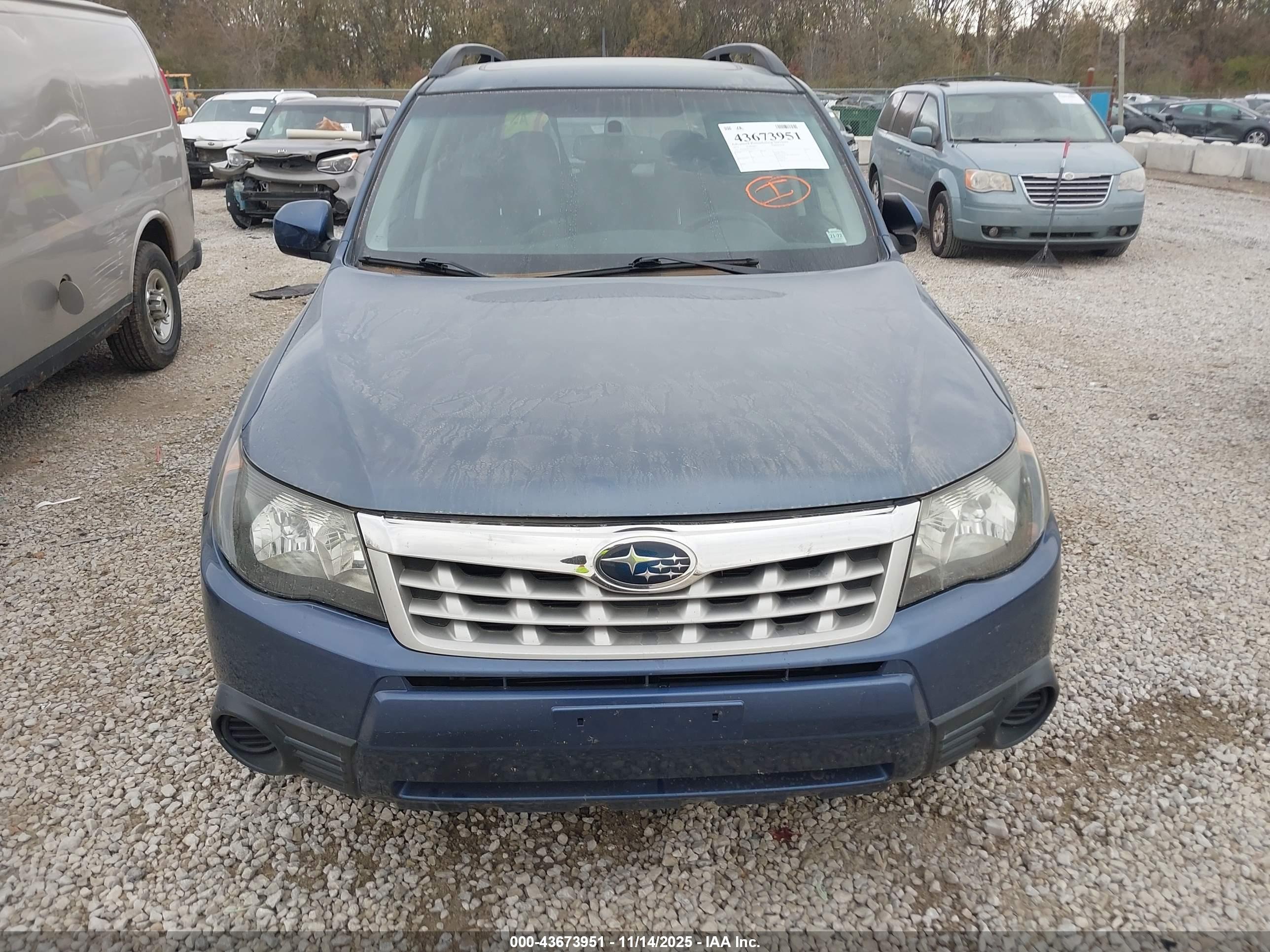 SUBARU FORESTER image 6