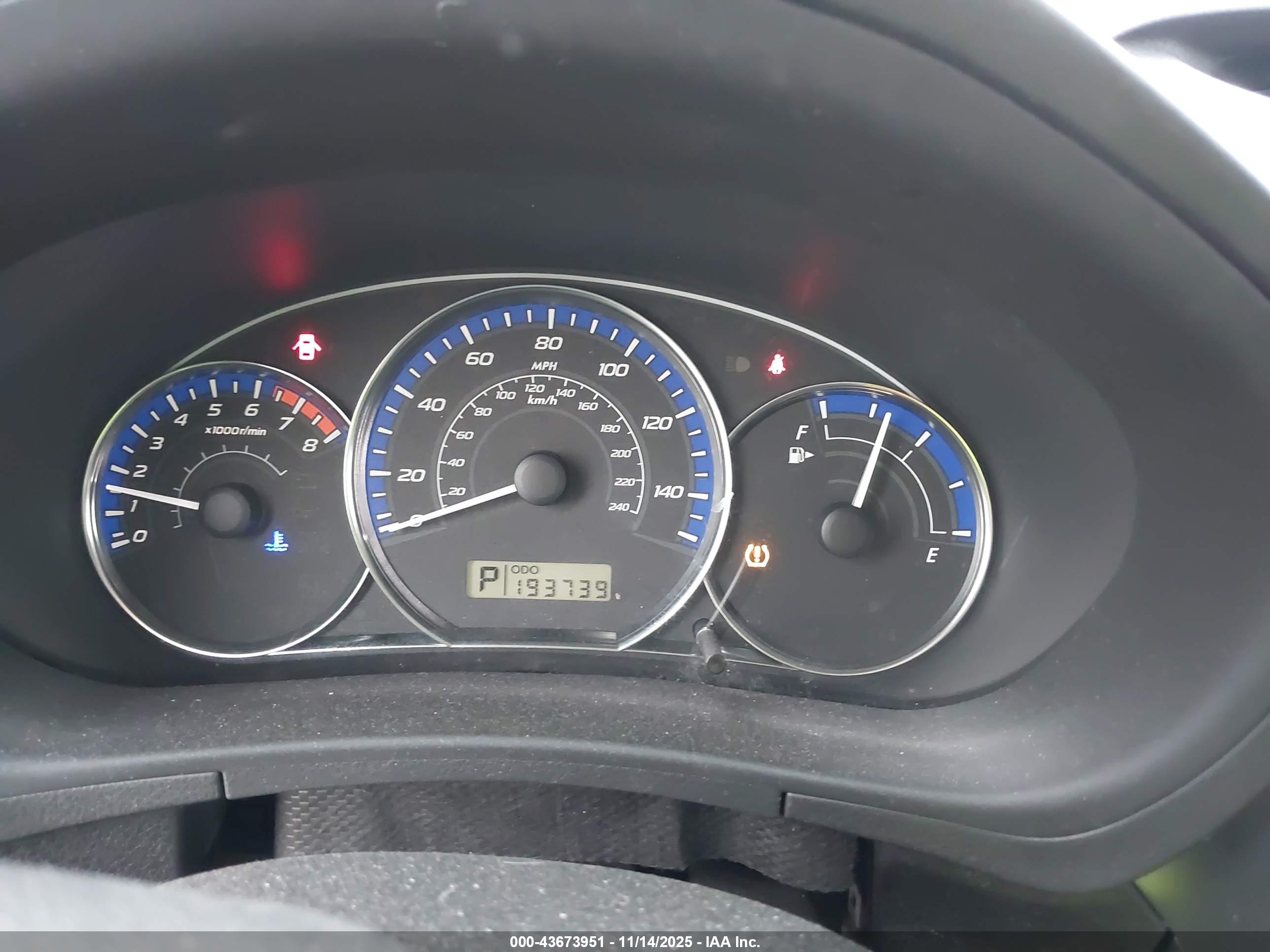 SUBARU FORESTER image 7