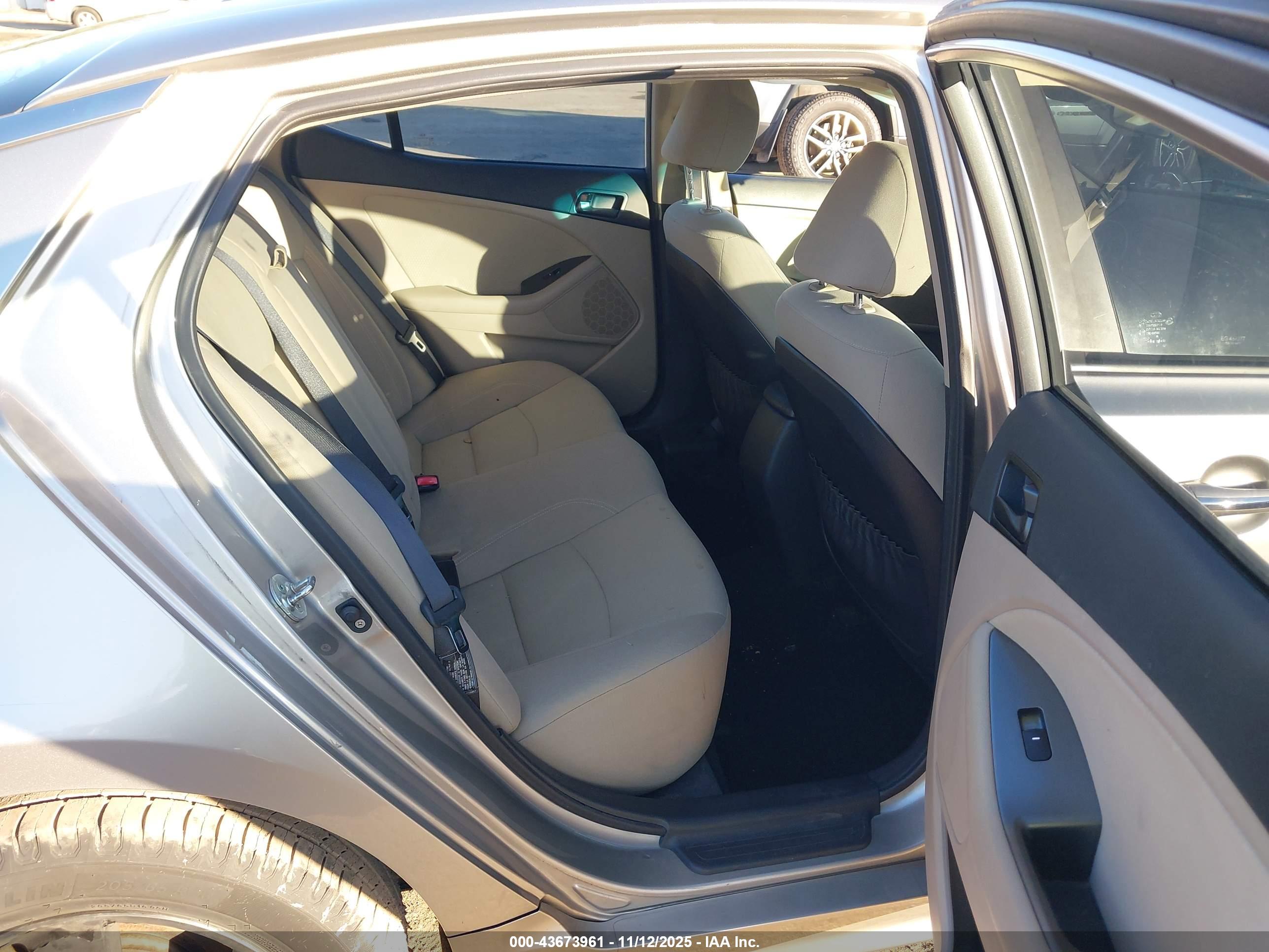 KIA OPTIMA image 8